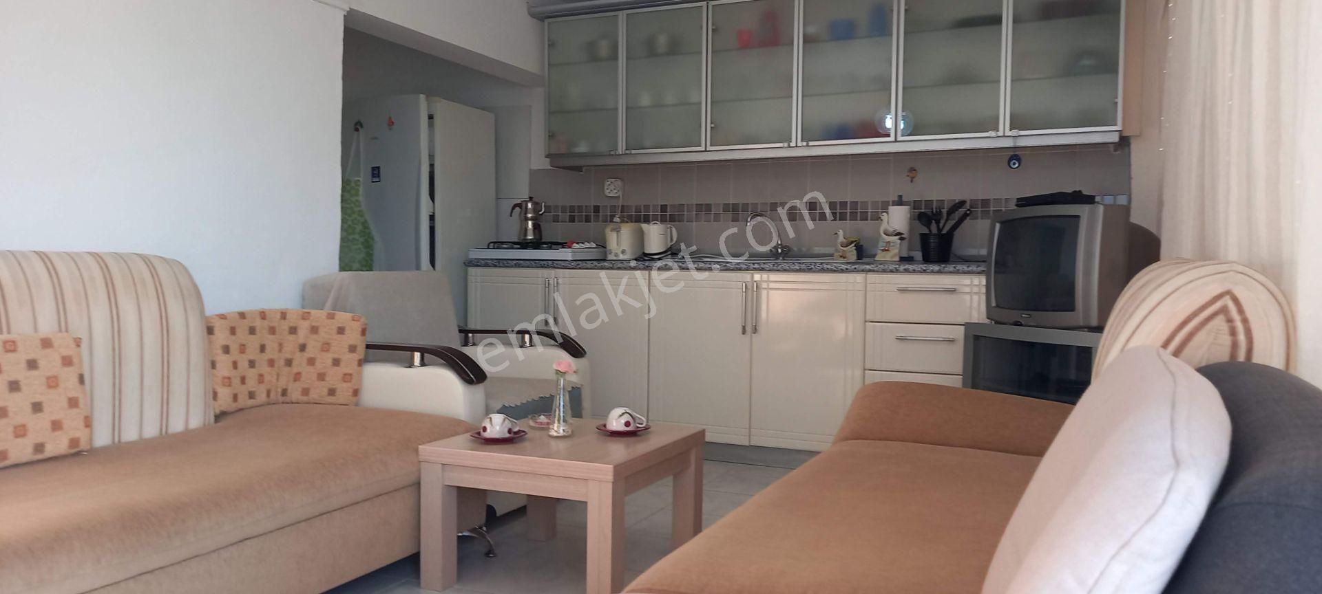 Kuşadası Karaova Mevki 4 Aylık Havuzlu Güvenlikli Sitede 1+1 Full Eşyalı Plaj 1 Km Kiralık Yazlık - Görsel 16