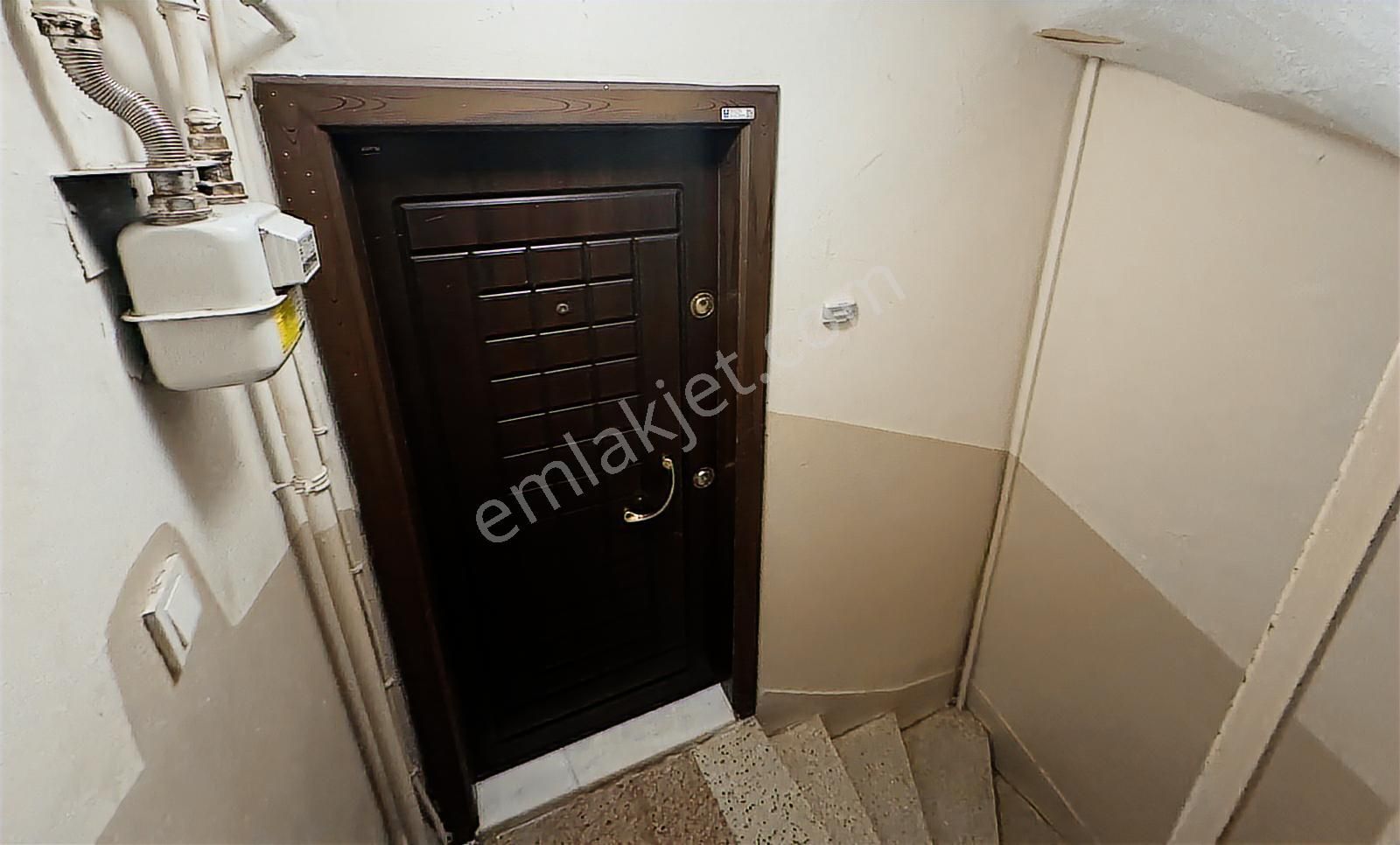 Ortaköy Merkez Sahile Yakın Yenilenmiş 2+1 Arakat Balkonlu Daire - Görsel 26