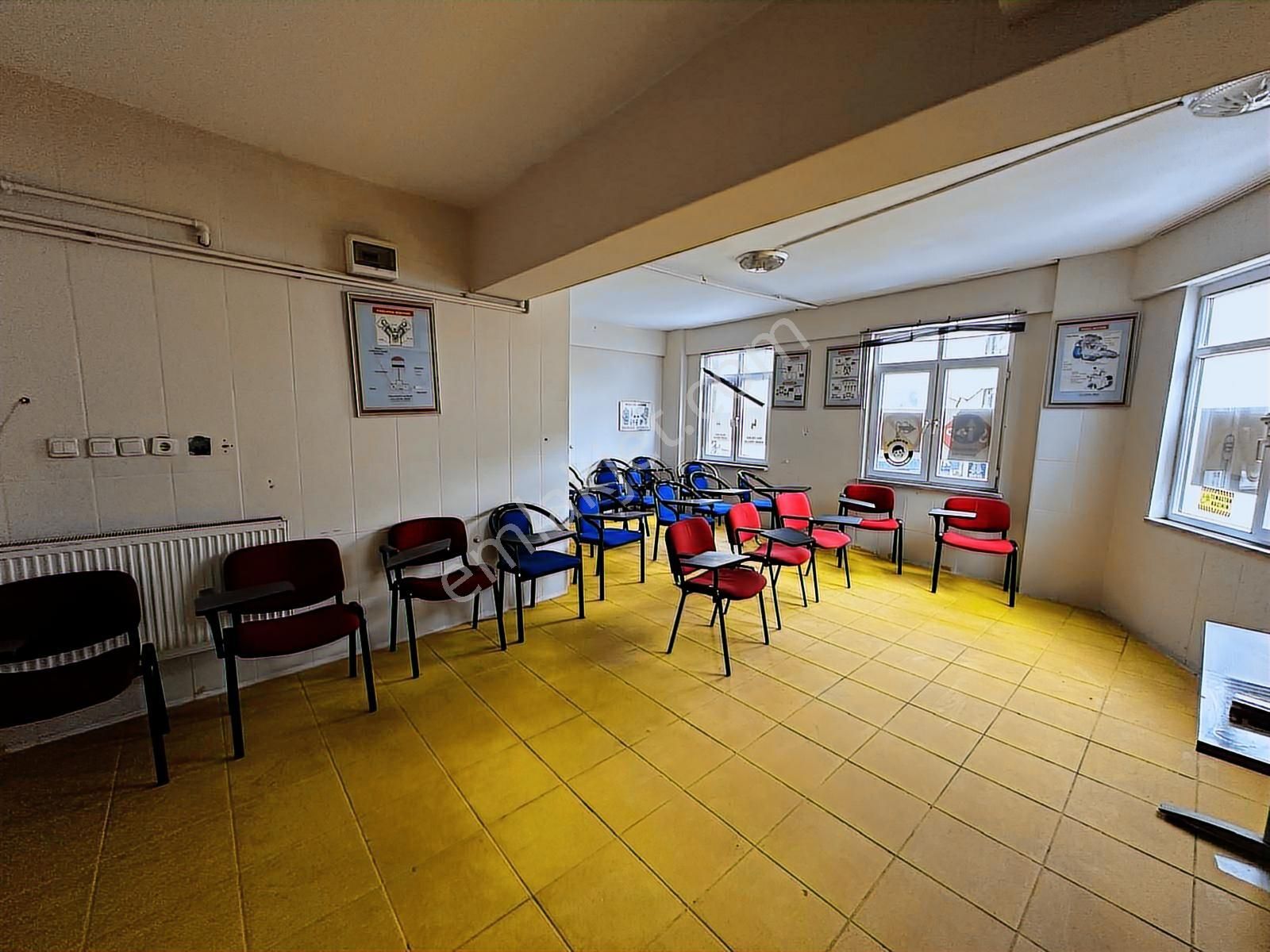 Kartal Yukarı Mahalle' De 6 Katlı Deniz Manzaralı Komple Bina - Görsel 2