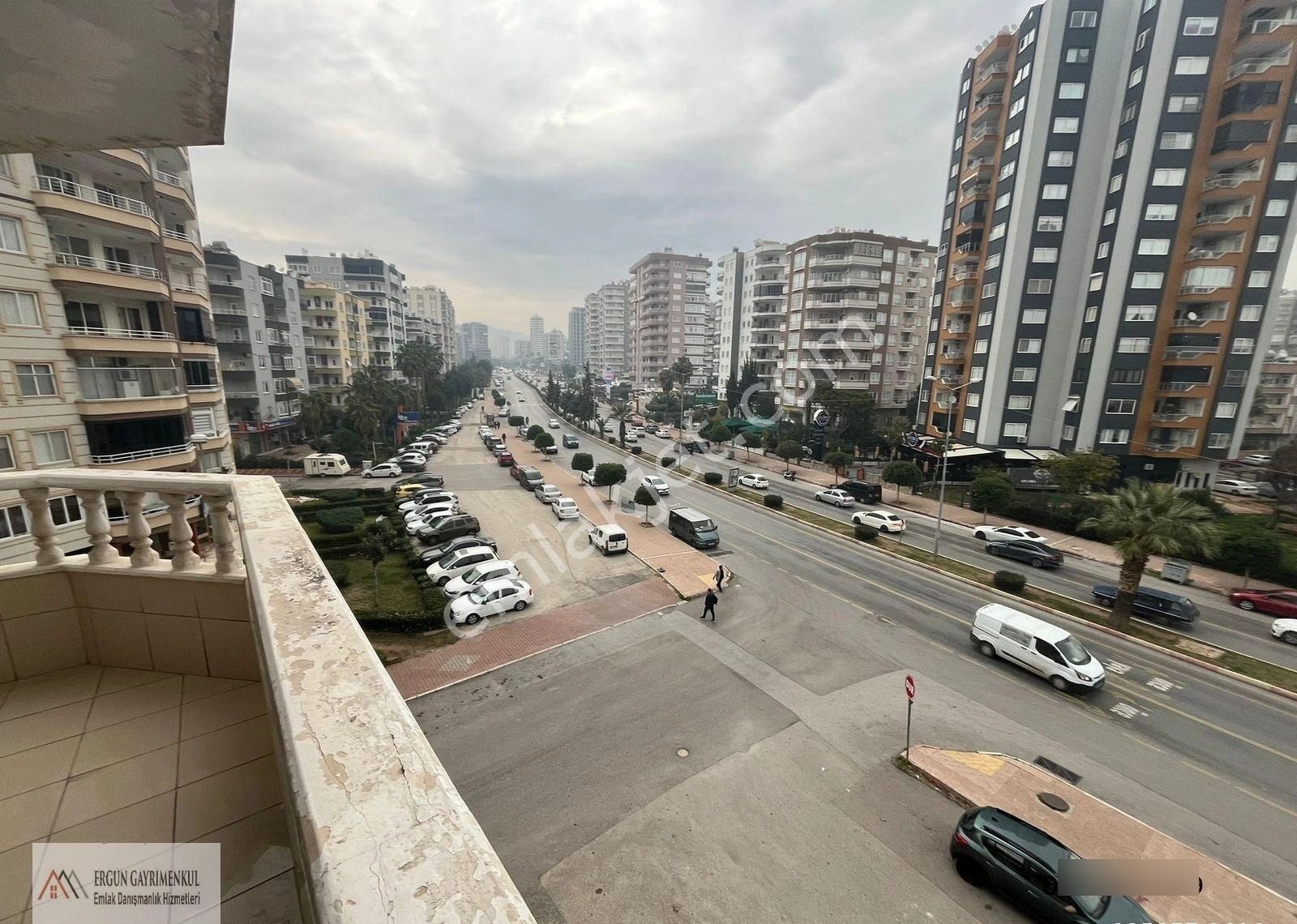 Ergünden Hürriyette Cadde Üzeri Herkat Tek Daire 5+1 Satılık - Görsel 9