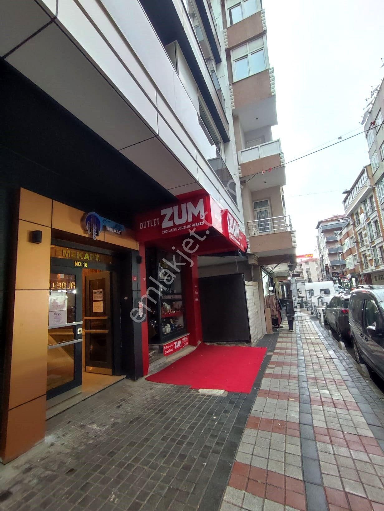 Suna Tabakçı'dan Bağcılar Osman Gazi Caddesi Satılık Dükkan - Görsel 4