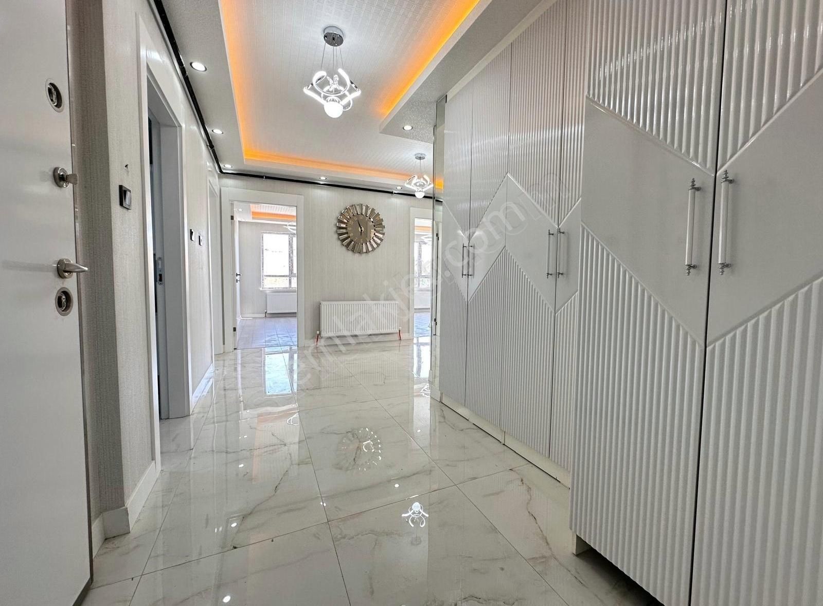 Keçiören De Köşe Başı Emsalsiz Vadi Park Manzaralı Geniş 3+1 - Görsel 33