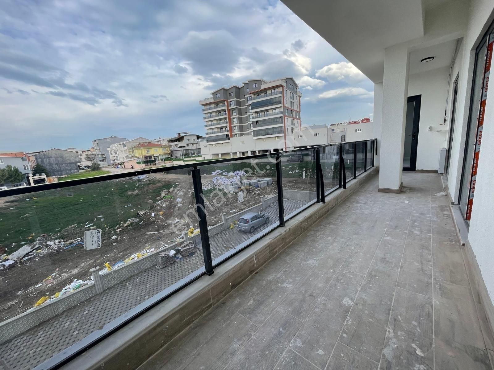 Güneştepe'de Ultra Lüks Site İçi Ara Kat 2+1 Daire - Görsel 2