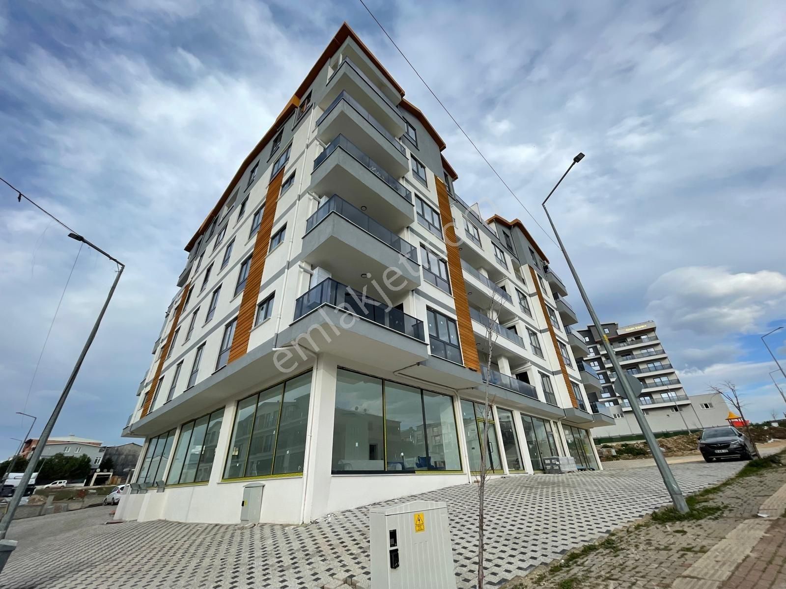 Güneştepe'de Ultra Lüks Site İçi Ara Kat 2+1 Daire - Görsel 31