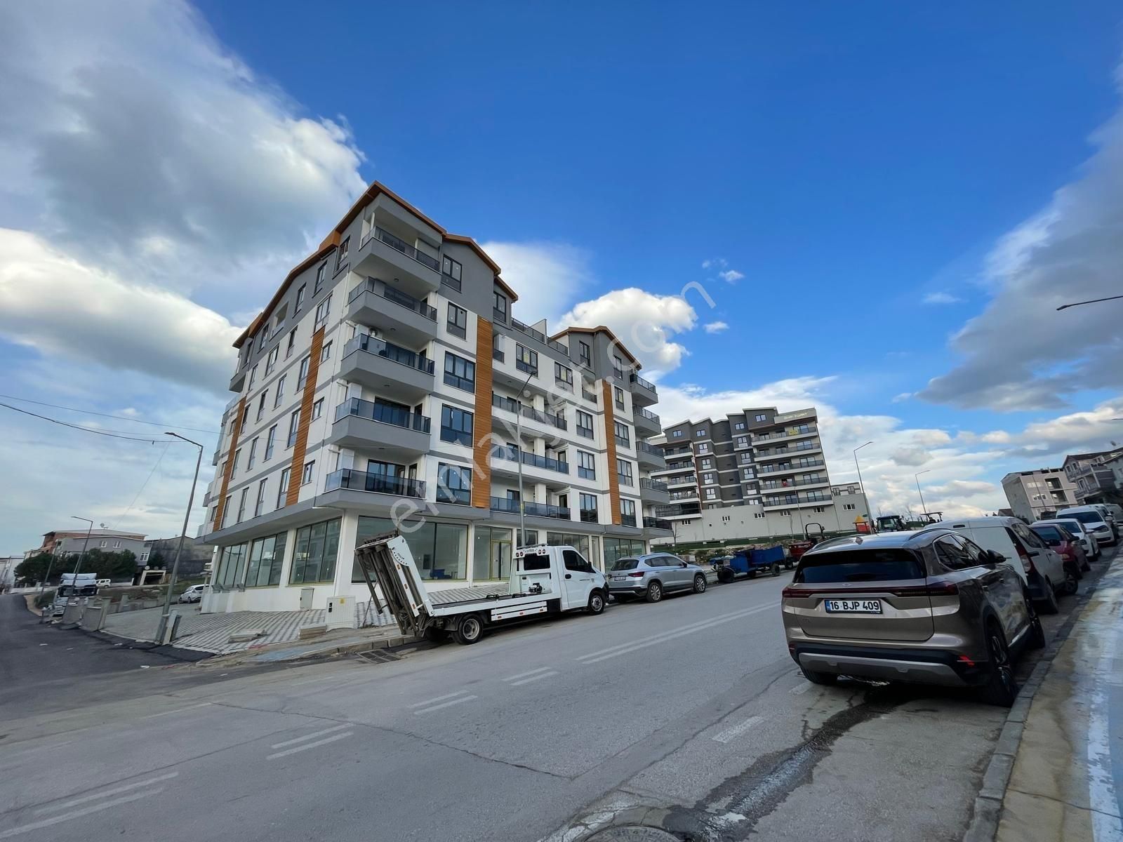 Güneştepe'de Ultra Lüks Site İçi Ara Kat 2+1 Daire