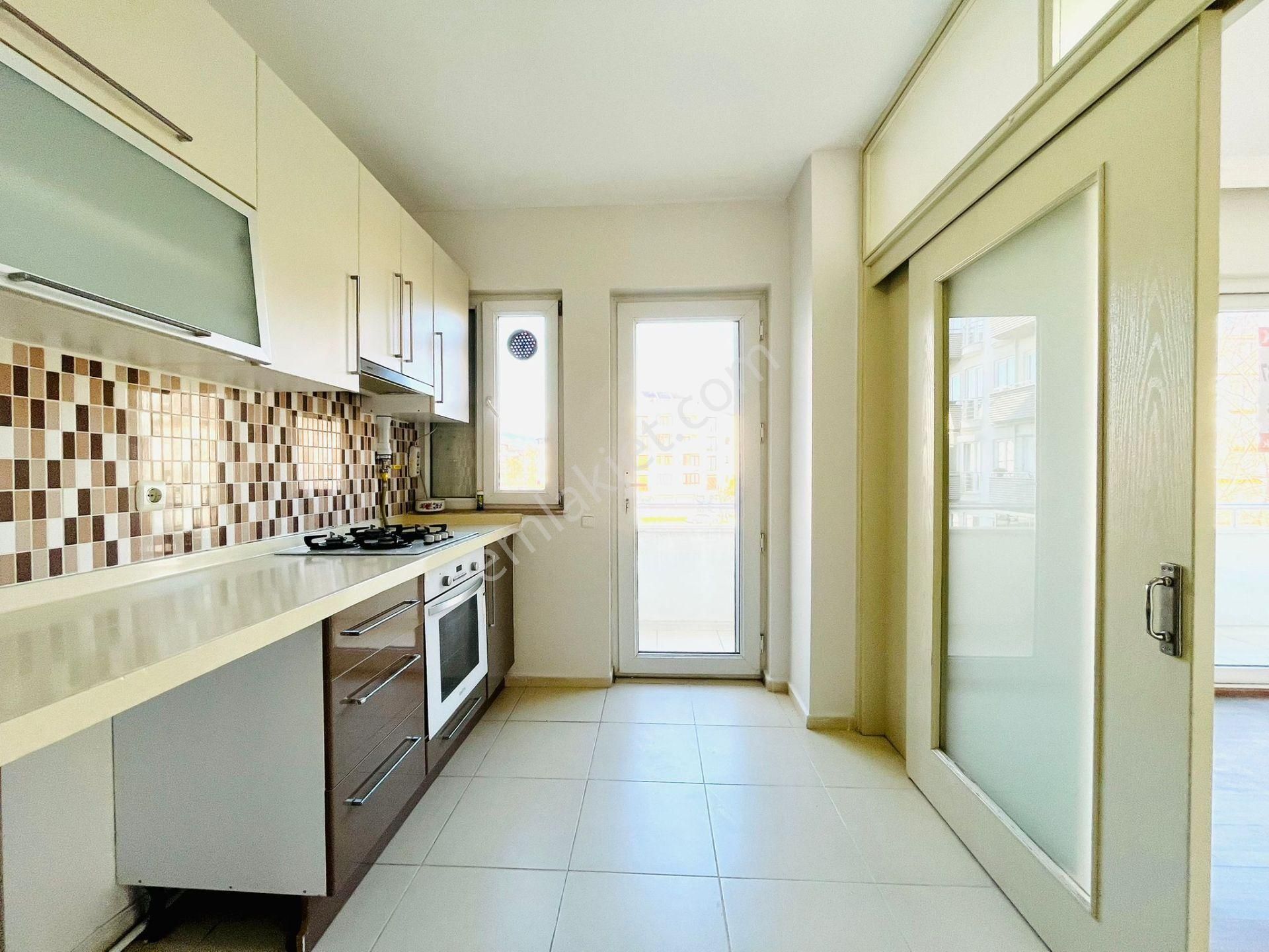 Yükselden İkizçayda Havuzlu Sitede Doğalgaz Ara Kat 2+1 Daire - Görsel 27