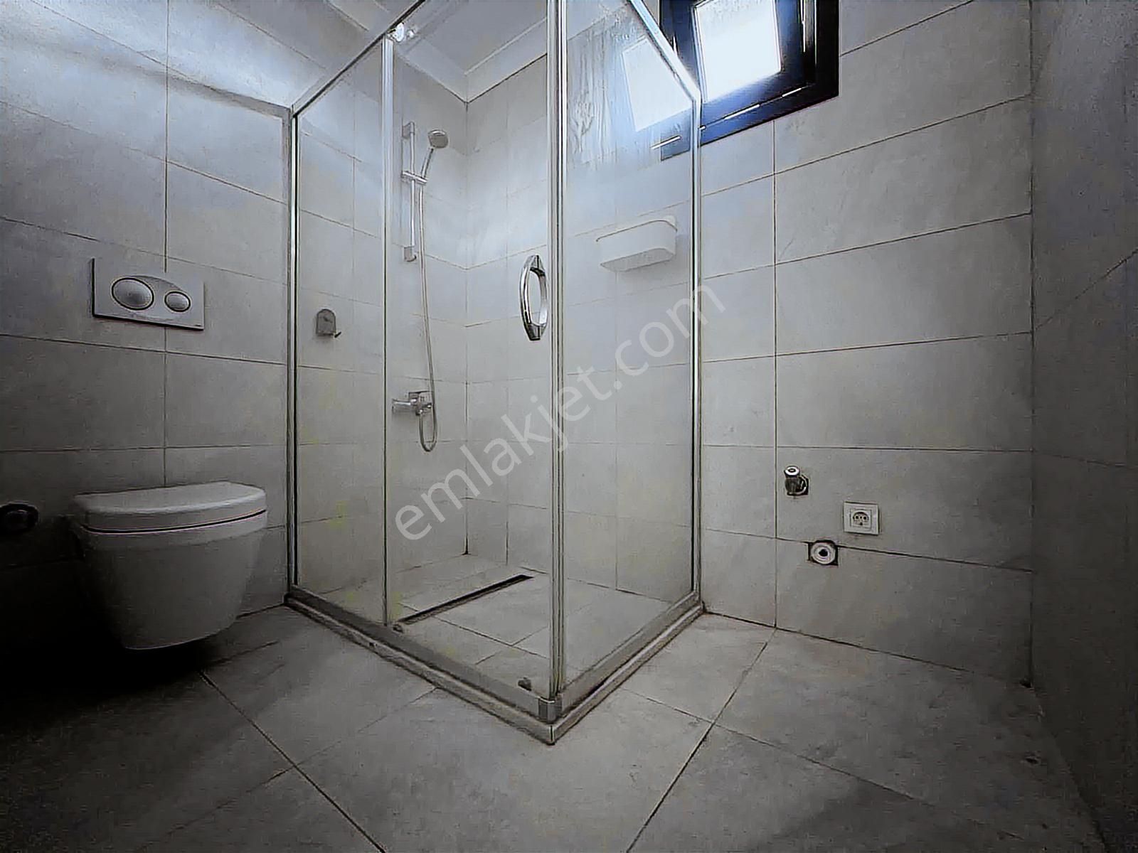 Bahçelievler Mahallesinde 3+2 180 M2 Çatı Dubleks - Görsel 8