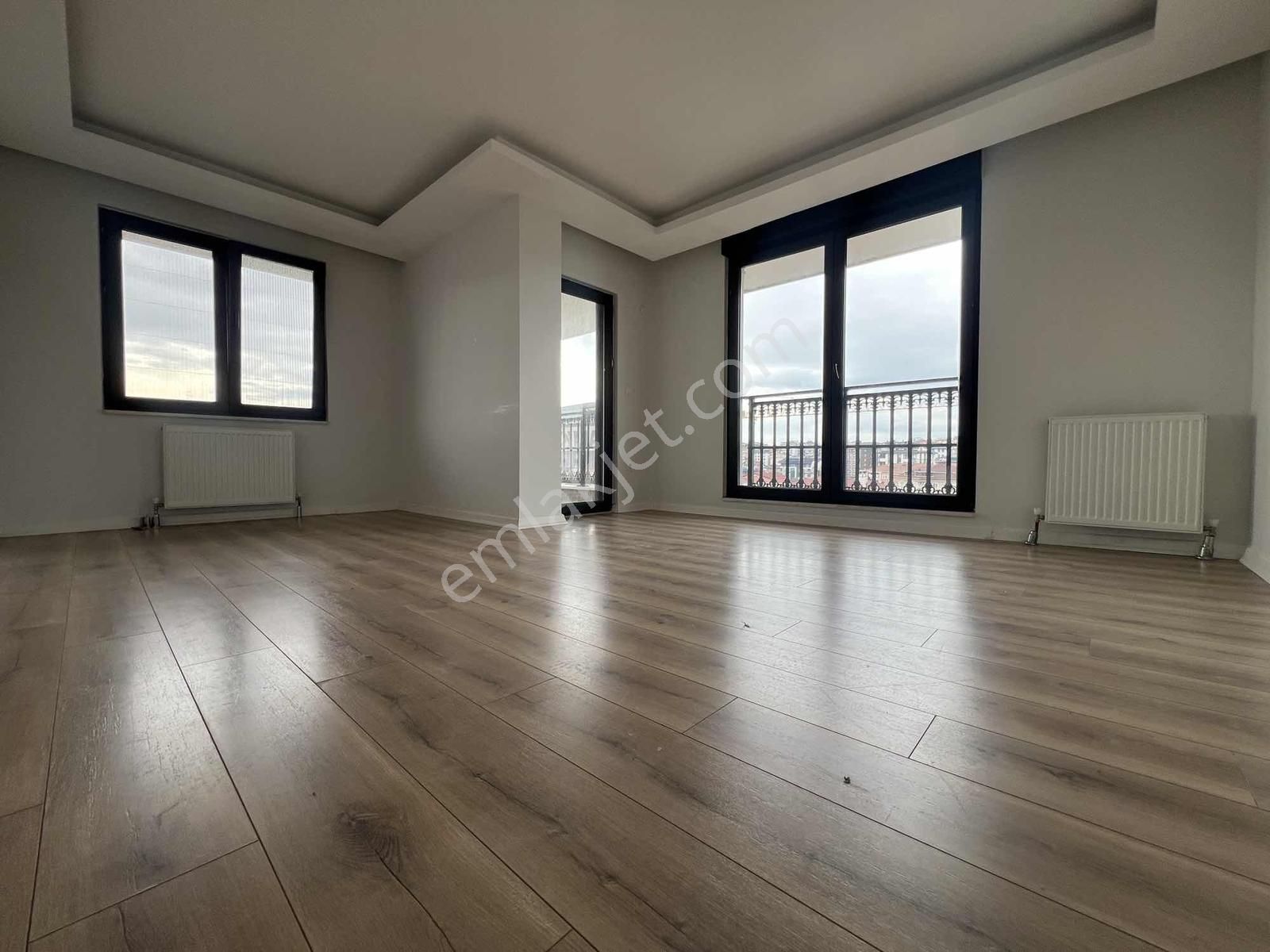 Bahçelievler Mahallesinde 3+2 180 M2 Çatı Dubleks - Görsel 5