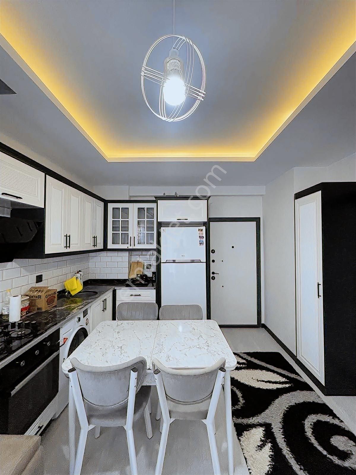 Gültepe'de Eksıksız Ve Yenı Esyalı Balkonlu Genıs 1+1 - Görsel 11