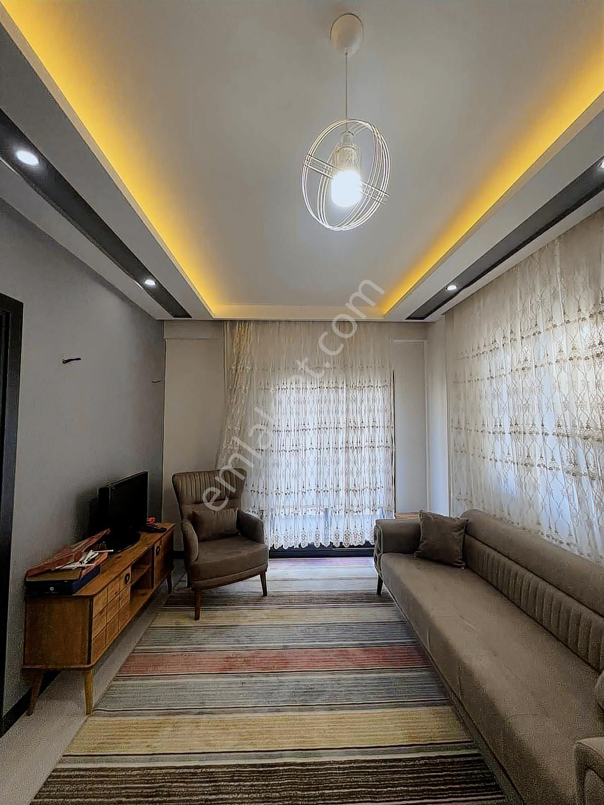 Gültepe'de Eksıksız Ve Yenı Esyalı Balkonlu Genıs 1+1 - Görsel 6