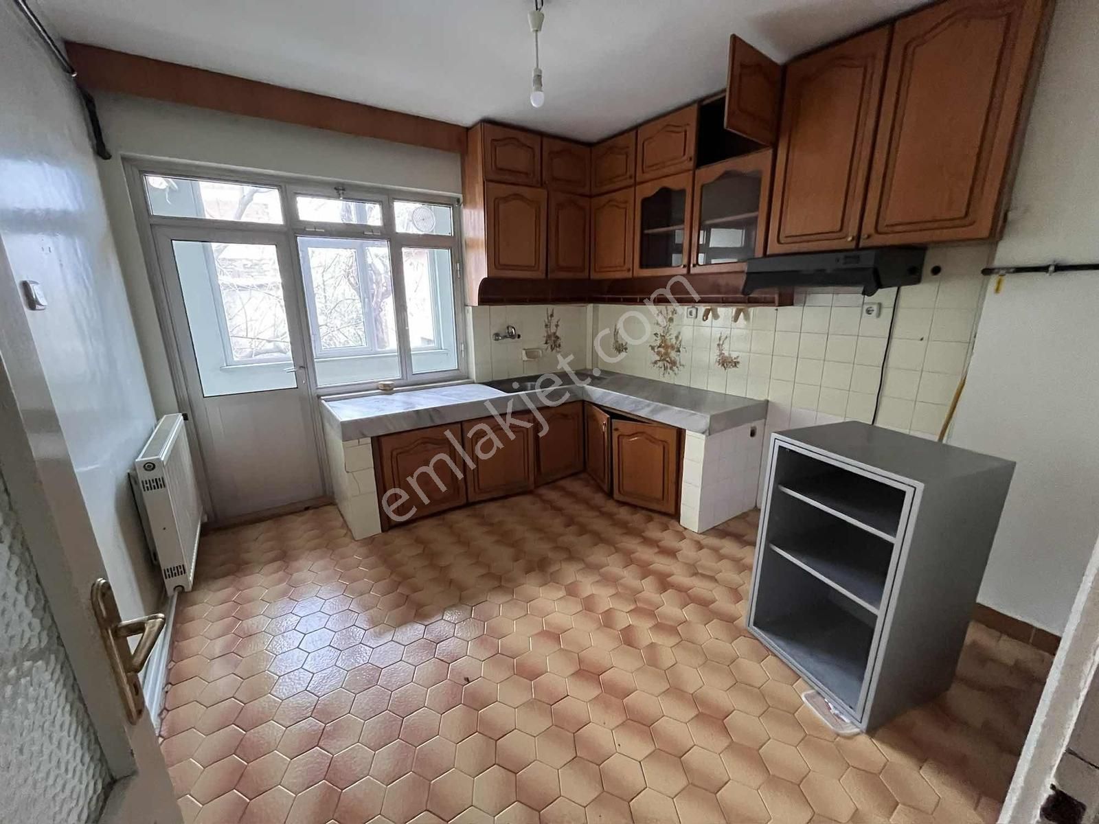 Bm Real Estate Davutkadı Mahallesinde Kiralık Daire - Görsel 8