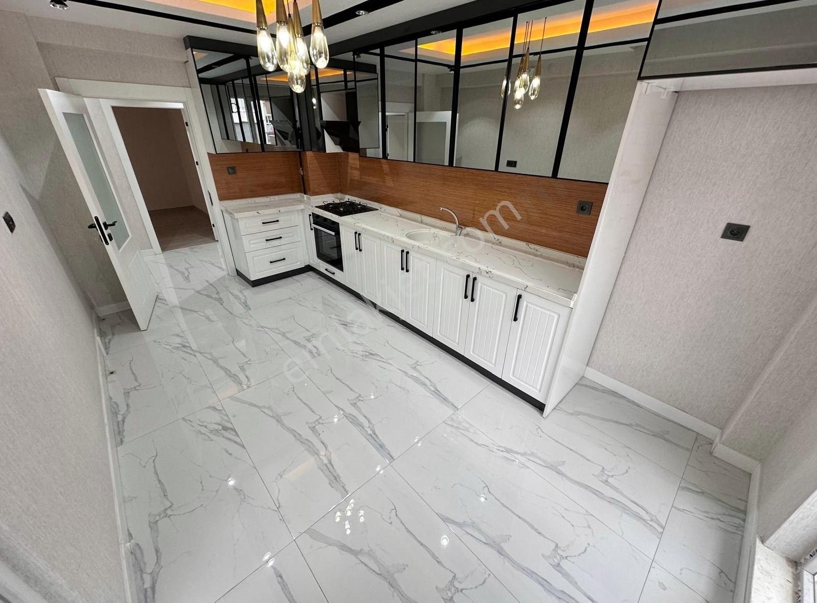 Keçiören De Okul Cadde Ulaşım Yanı Acil Satılık Kelepir 3+1daire - Görsel 11