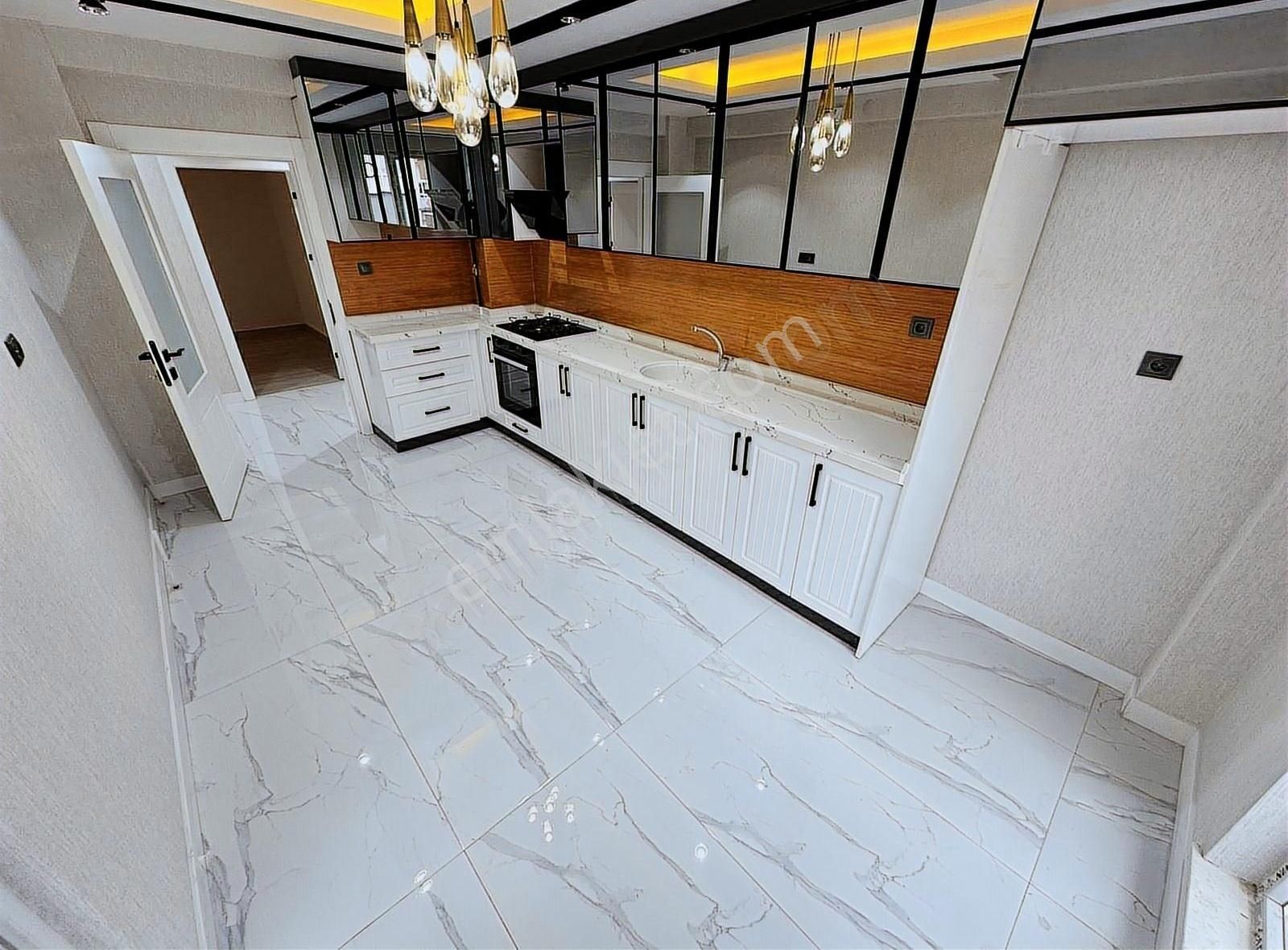 Keçiören De Okul Cadde Ulaşım Yanı Acil Satılık Kelepir 3+1daire - Görsel 2