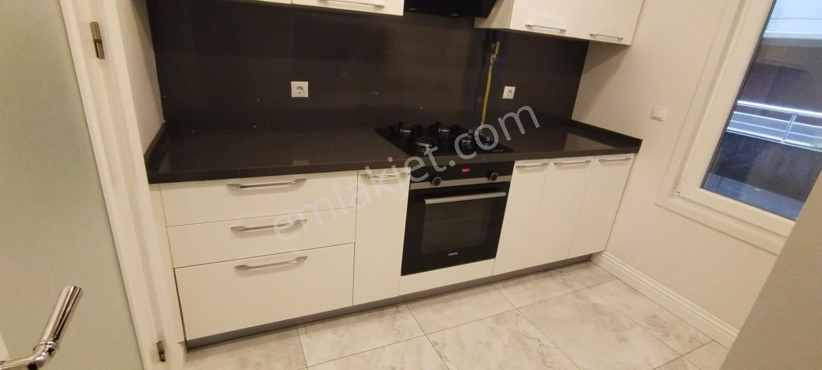 Kazım Özalp Sokakta Satılık Bahçe Katı 2+1 Boş Daire - Görsel 8