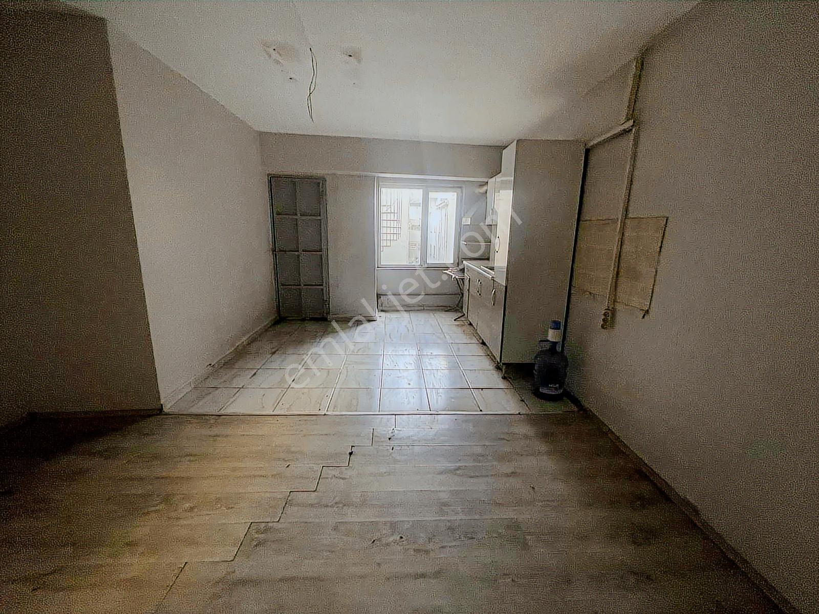 Havuzbaşı Sanayide Kiralık 190m2 Atölye-imalathane - Görsel 3