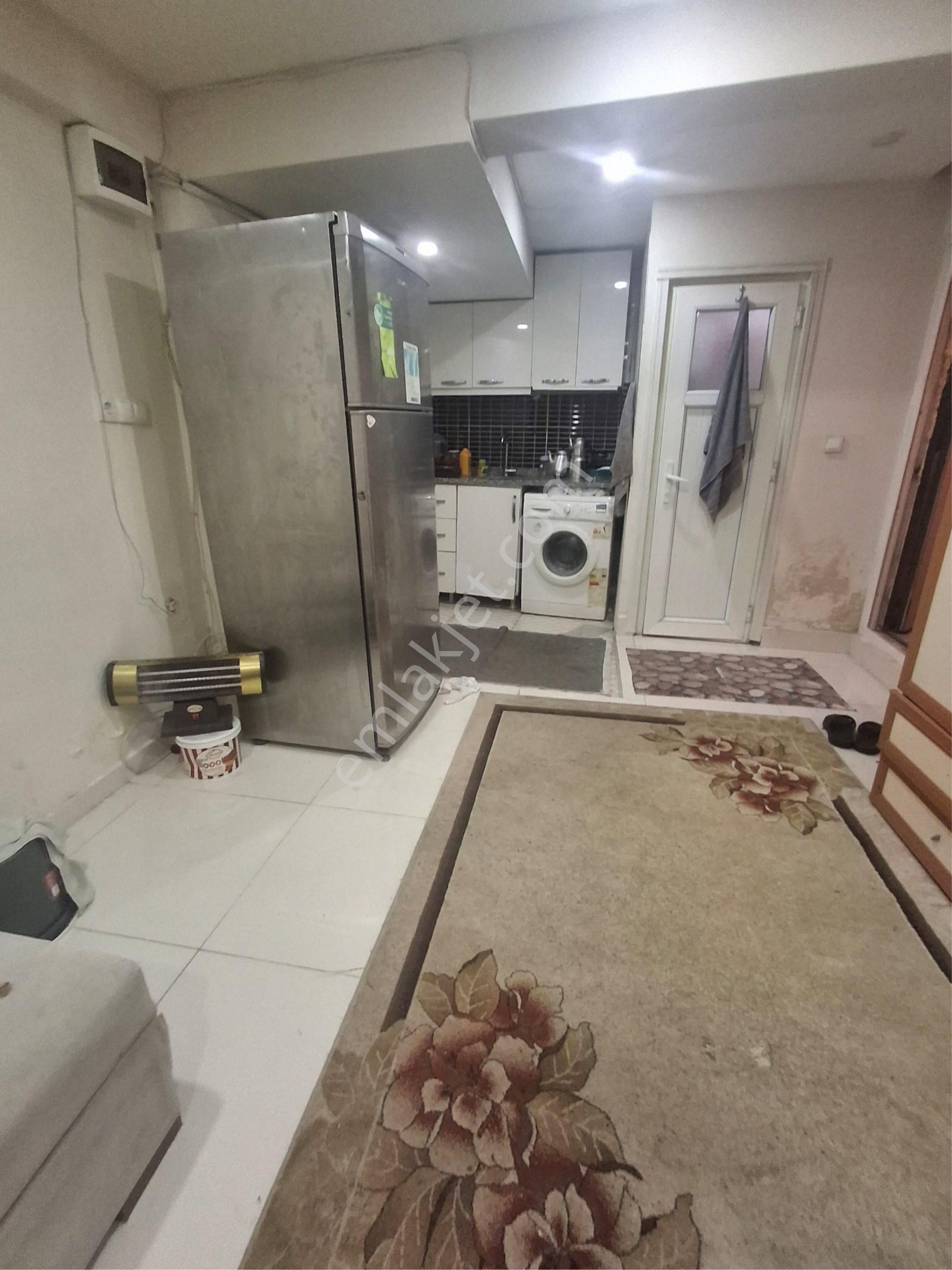 Yaşar Emlaktan Kiralık Sütüdyo 1+1 Eşyalı - Görsel 8