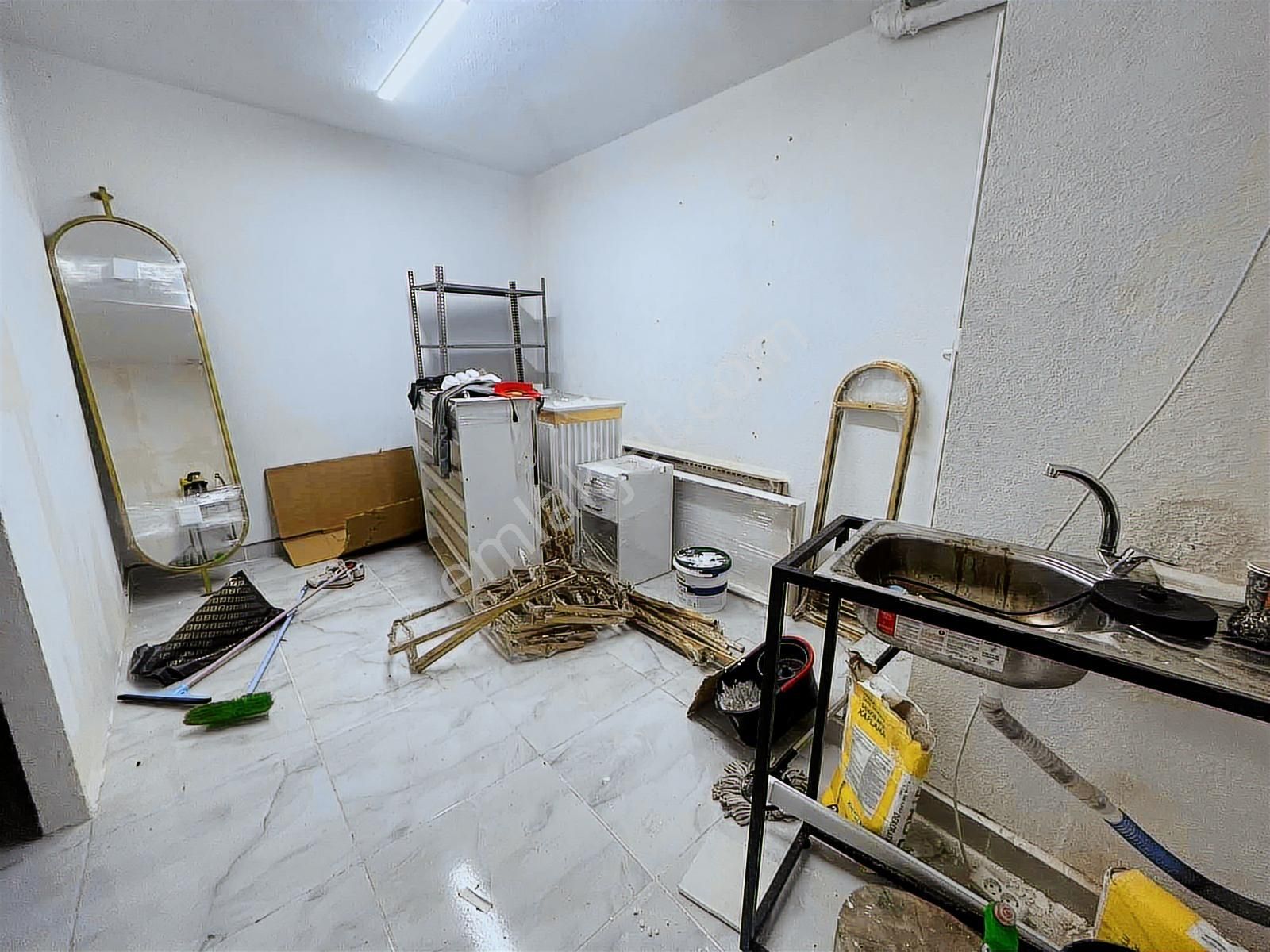 Bayrampaşa Teraziderede 45 M2 Kiralık Dükkan - Görsel 9