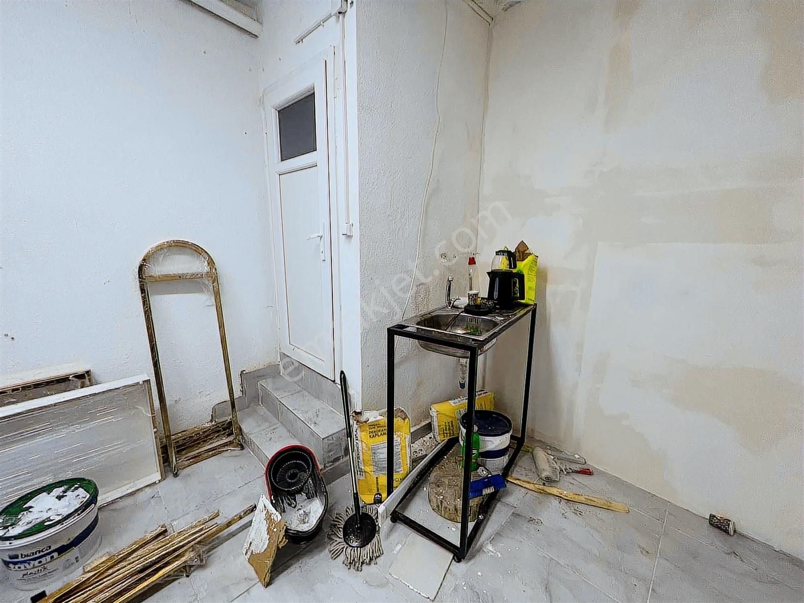 Bayrampaşa Teraziderede 45 M2 Kiralık Dükkan - Görsel 2