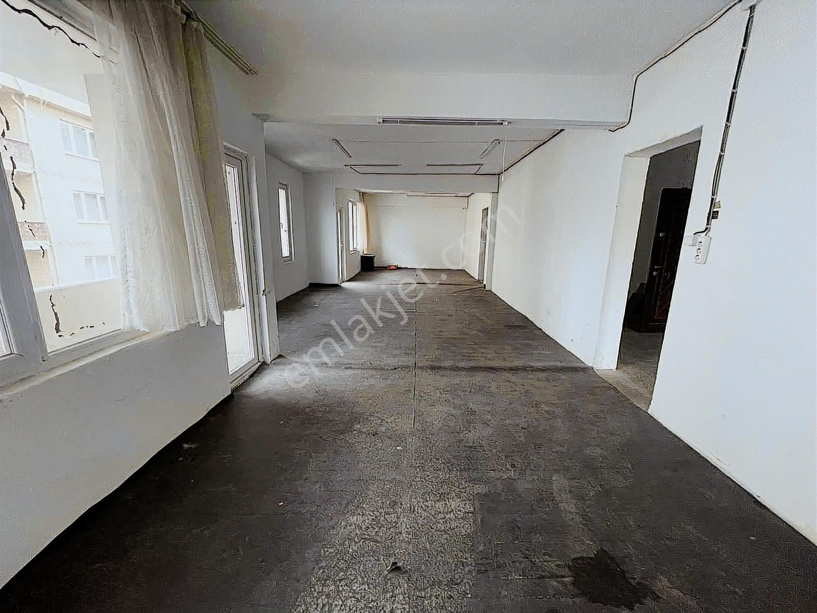 Bayrampaşa Terazıderede Kıralık 400 M2 2 Katlı Işyerı
