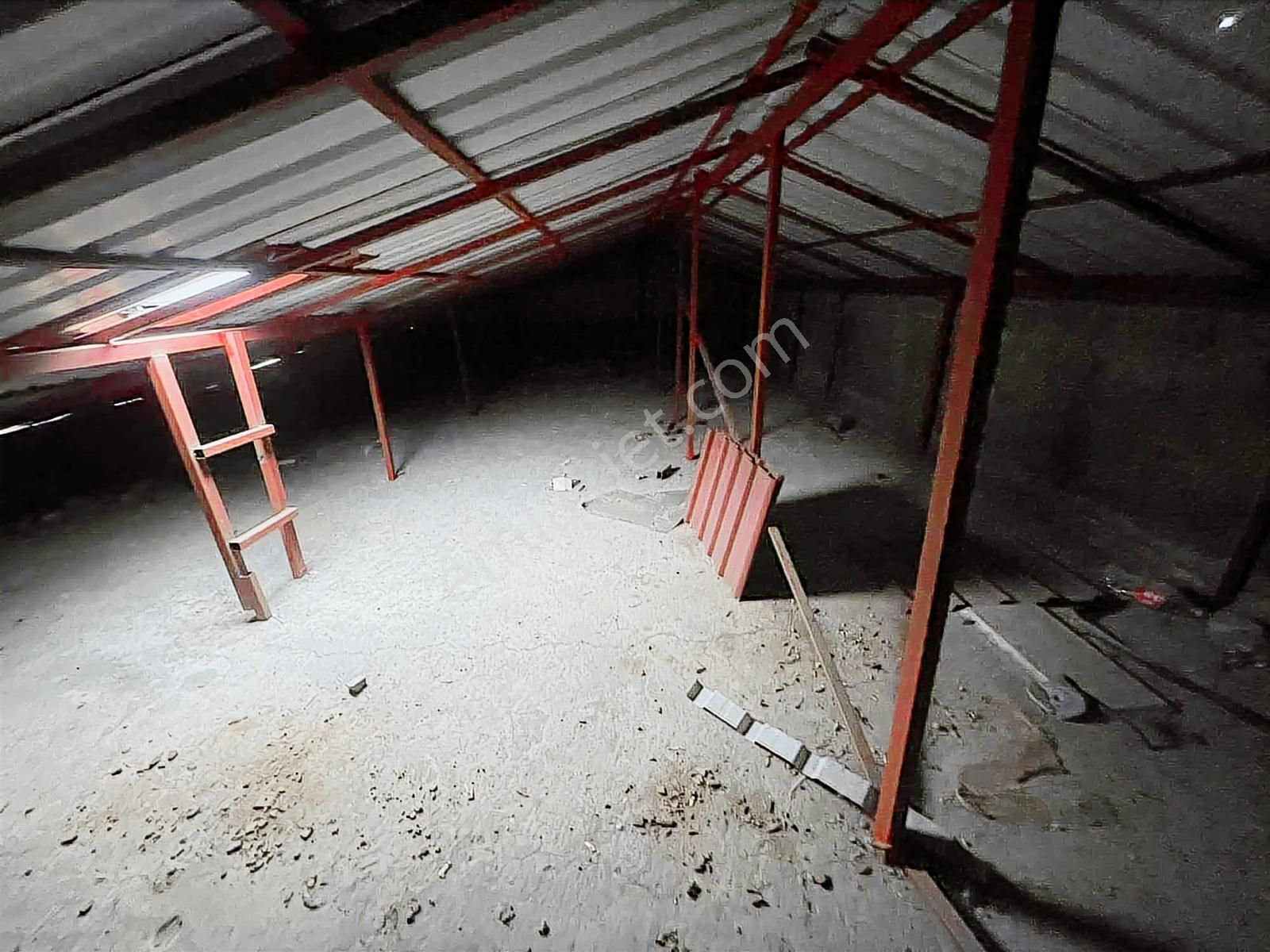 Bayrampaşa Terazıderede Kıralık 400 M2 2 Katlı Işyerı - Görsel 7