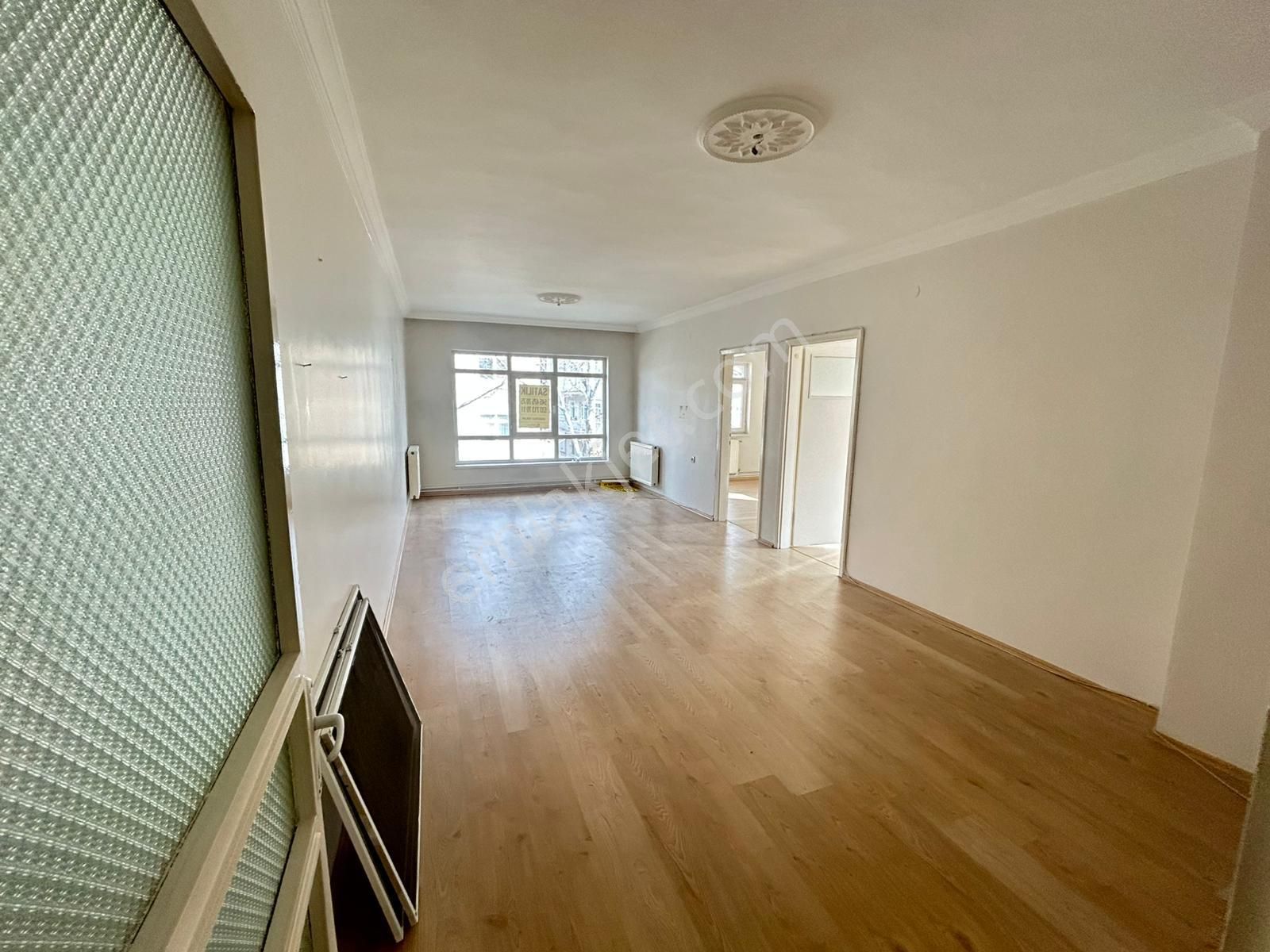 Taner'den Dikmen Nisan Sok'ta 3.kat Ön Cephe 3+1 Mantolamalı Boş - Görsel 25