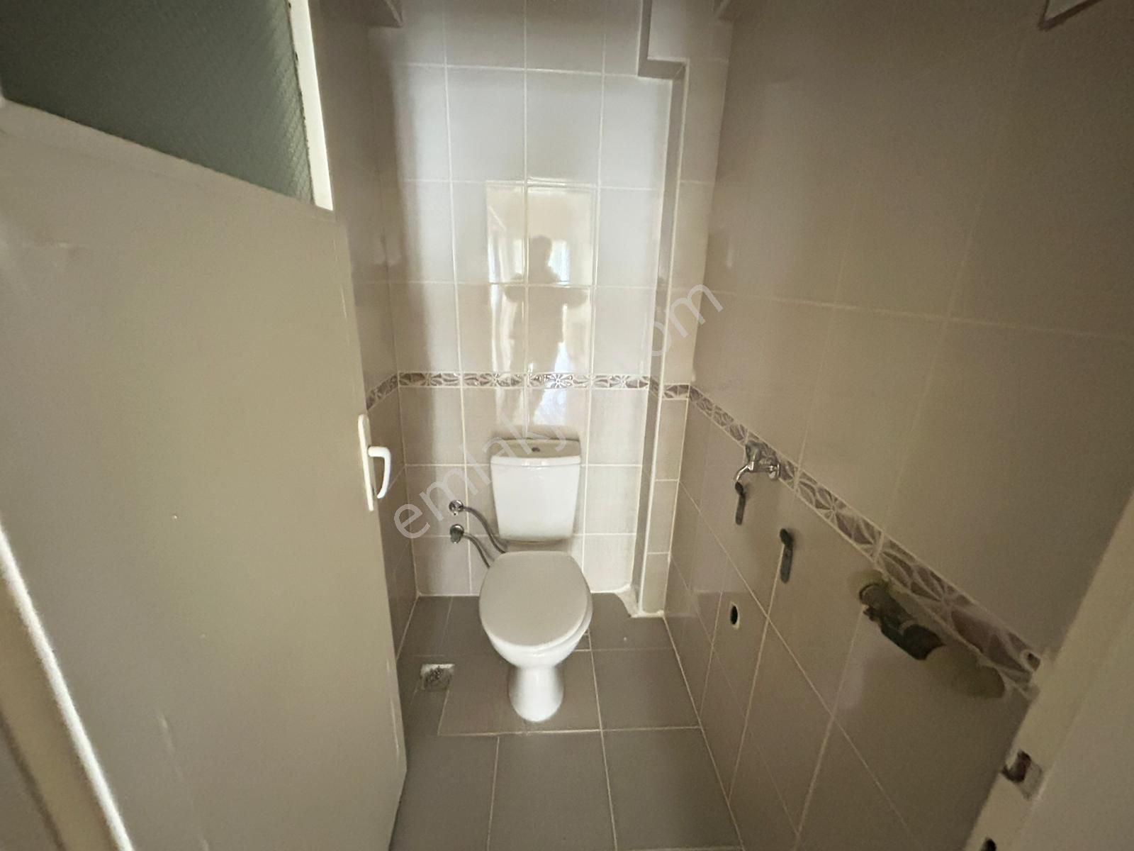 Taner'den Dikmen Nisan Sok'ta 3.kat Ön Cephe 3+1 Mantolamalı Boş - Görsel 9