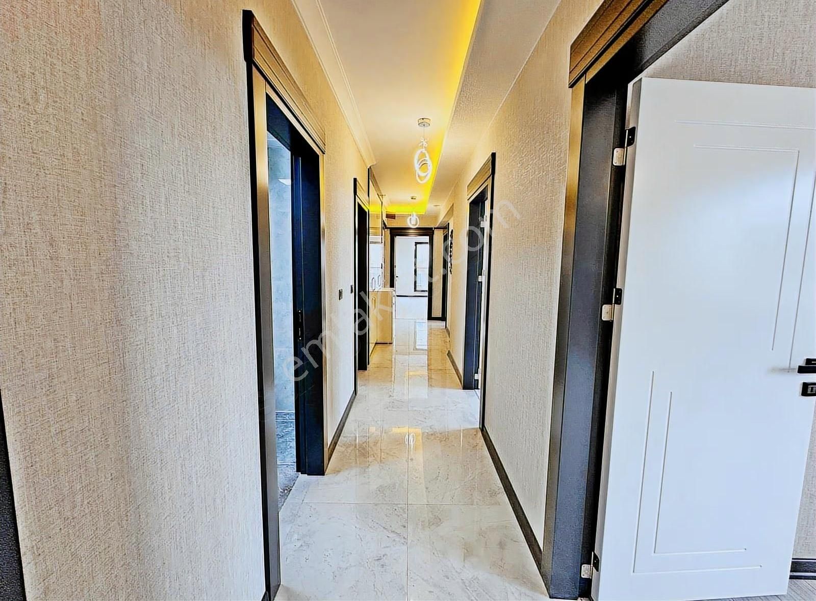 Keçiören'de_ana_cadde_yanı_tam_merkezi_konum_geniş_3+1_daire_ - Görsel 12