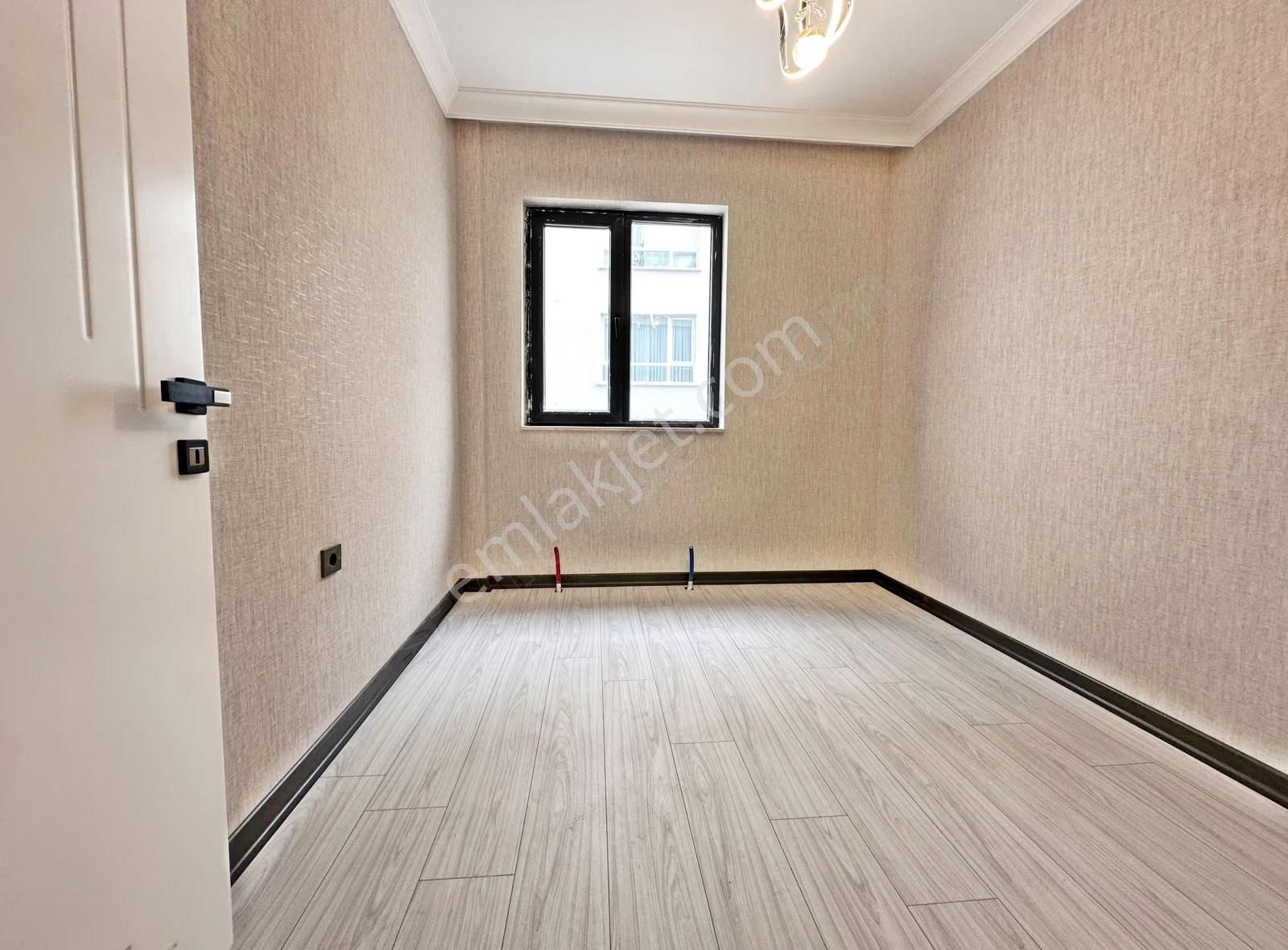 Keçiören'de_ana_cadde_yanı_tam_merkezi_konum_geniş_3+1_daire_ - Görsel 2