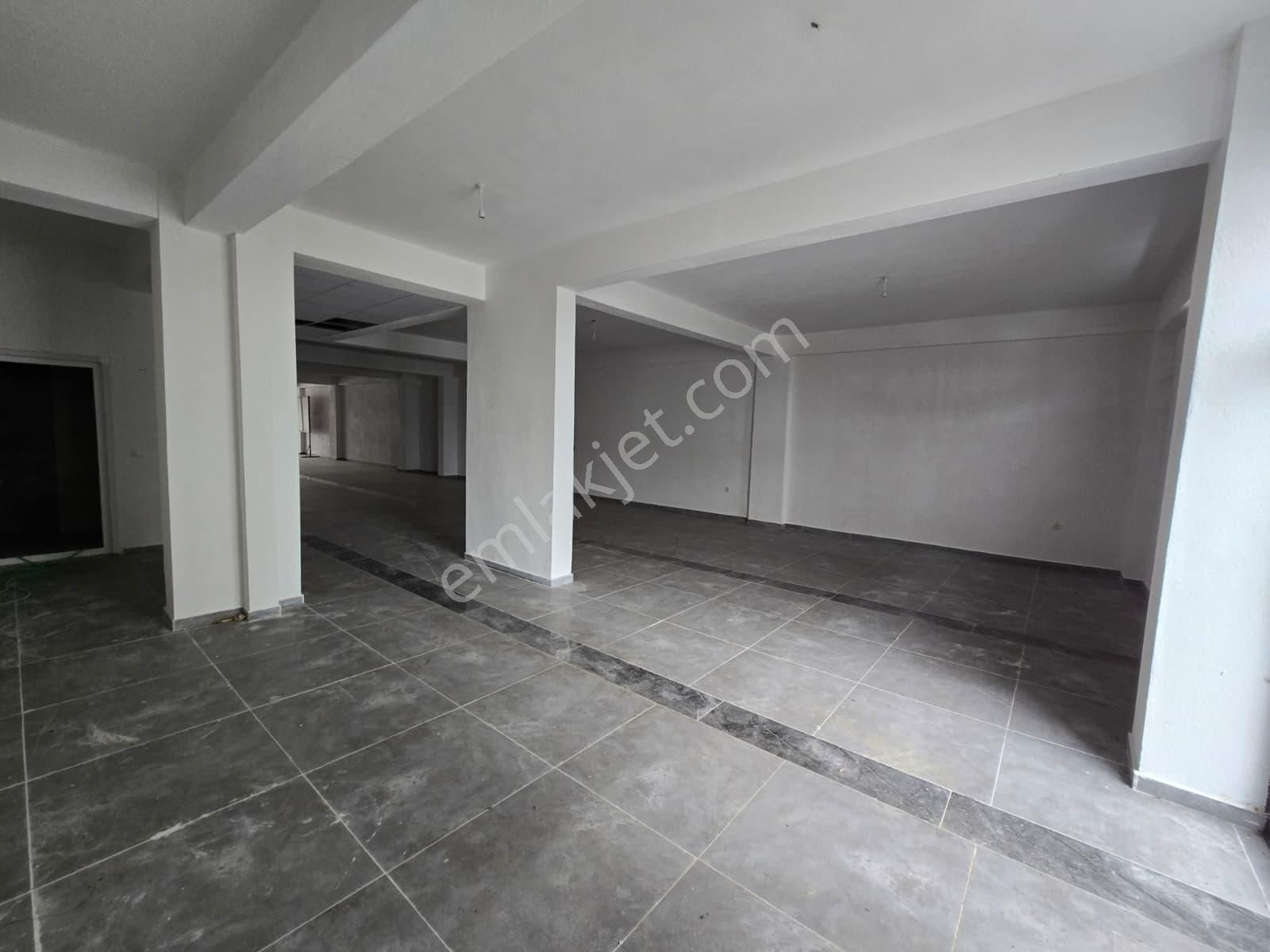 Elite Gd & Cumayerinin Kalbinde 350 M2 Müthiş Konum Her İşe Uygun - Görsel 9