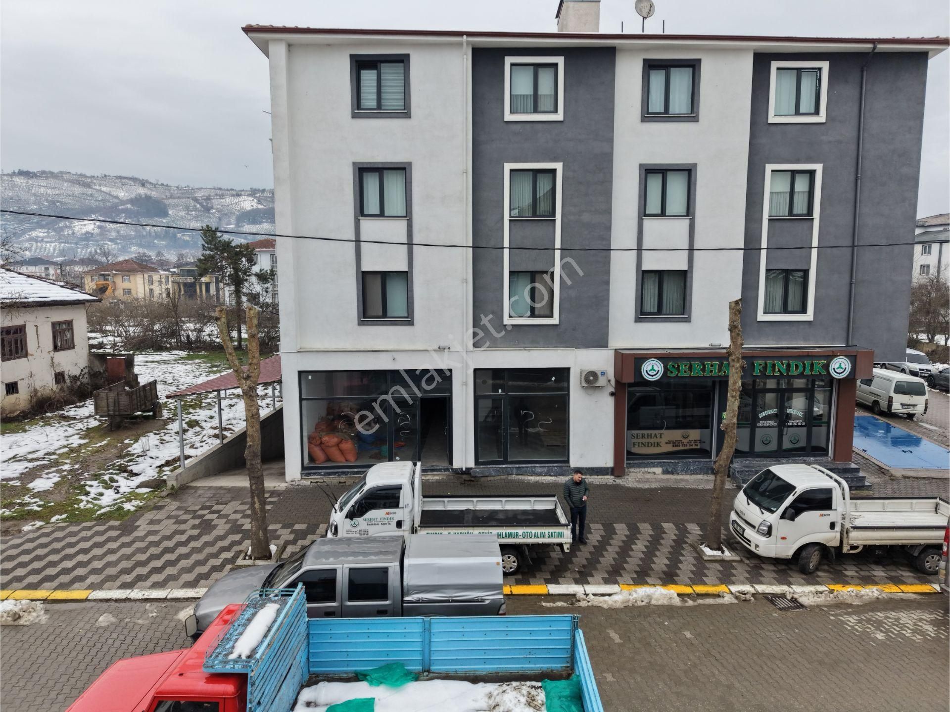 Elite Gd & Cumayerinin Kalbinde 350 M2 Müthiş Konum Her İşe Uygun - Görsel 4