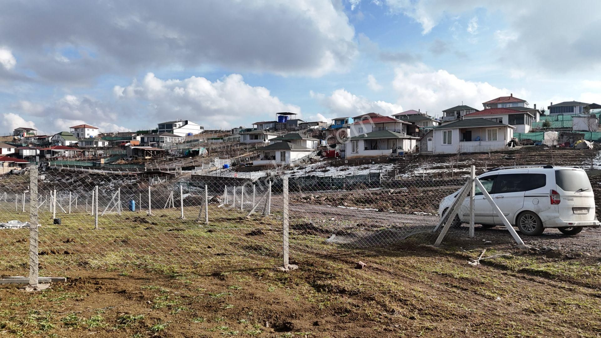 Bağlum Merkeze 6 Km - Asfalt Yola Yakın - 200 M2 Hobi Bahçeleri