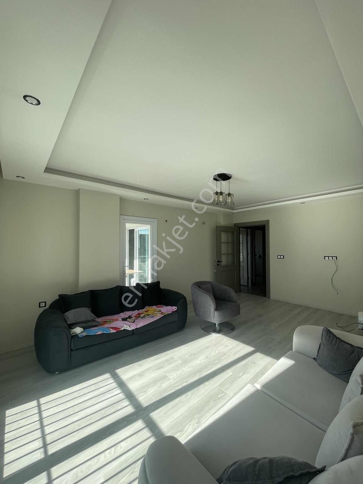 Carkıpare'de Azkatlı Bulvara Yakın Ebeveyn G.odalı 3+1 K.mutfak - Görsel 5