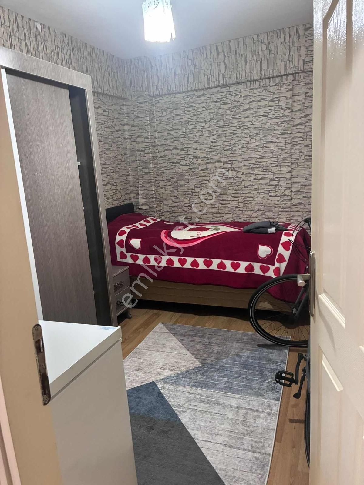 Çapaya Yürüme Mesafesinde Satılık Fırsat Daire - Görsel 2