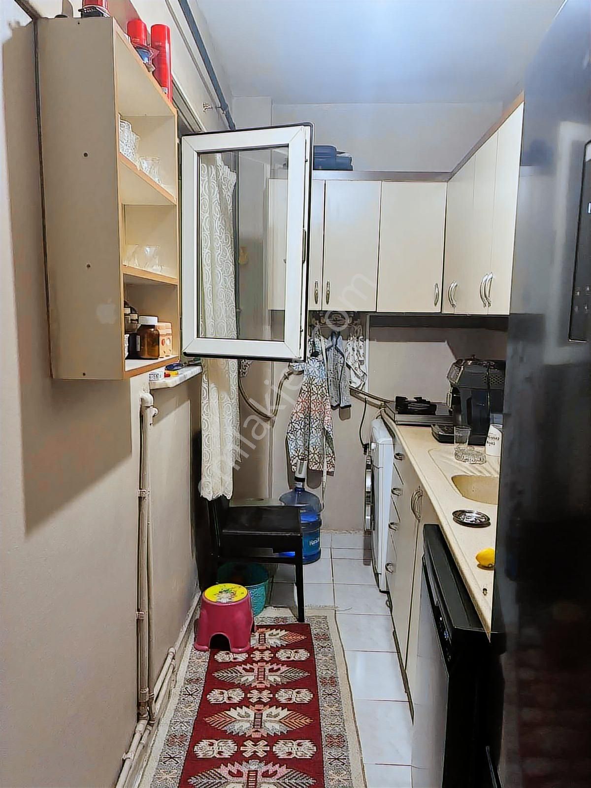 Çapaya Yürüme Mesafesinde Satılık Fırsat Daire - Görsel 3