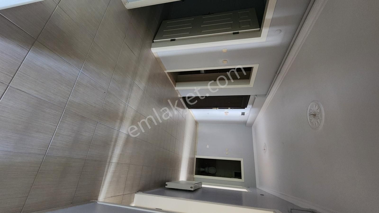 Kariyer'den Hamidiye Mah Köşe Bina 160 M² Ara Kat 3+1 Kiralık - Görsel 15