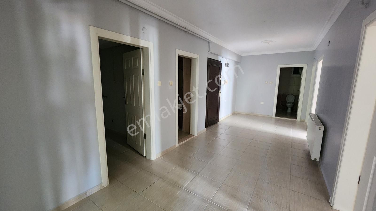 Kariyer'den Hamidiye Mah Köşe Bina 160 M² Ara Kat 3+1 Kiralık - Görsel 24