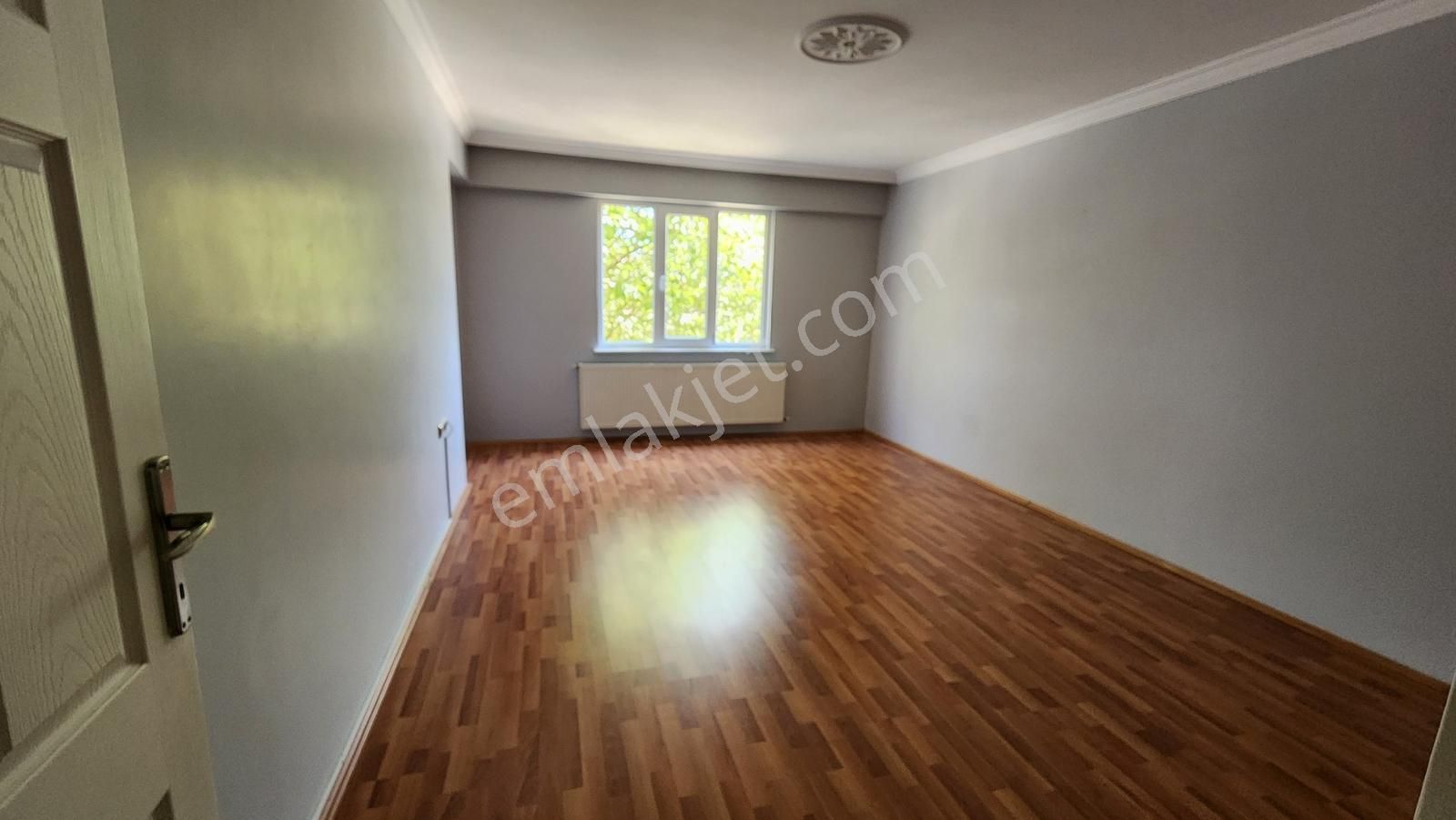 Kariyer'den Hamidiye Mah Köşe Bina 160 M² Ara Kat 3+1 Kiralık - Görsel 14