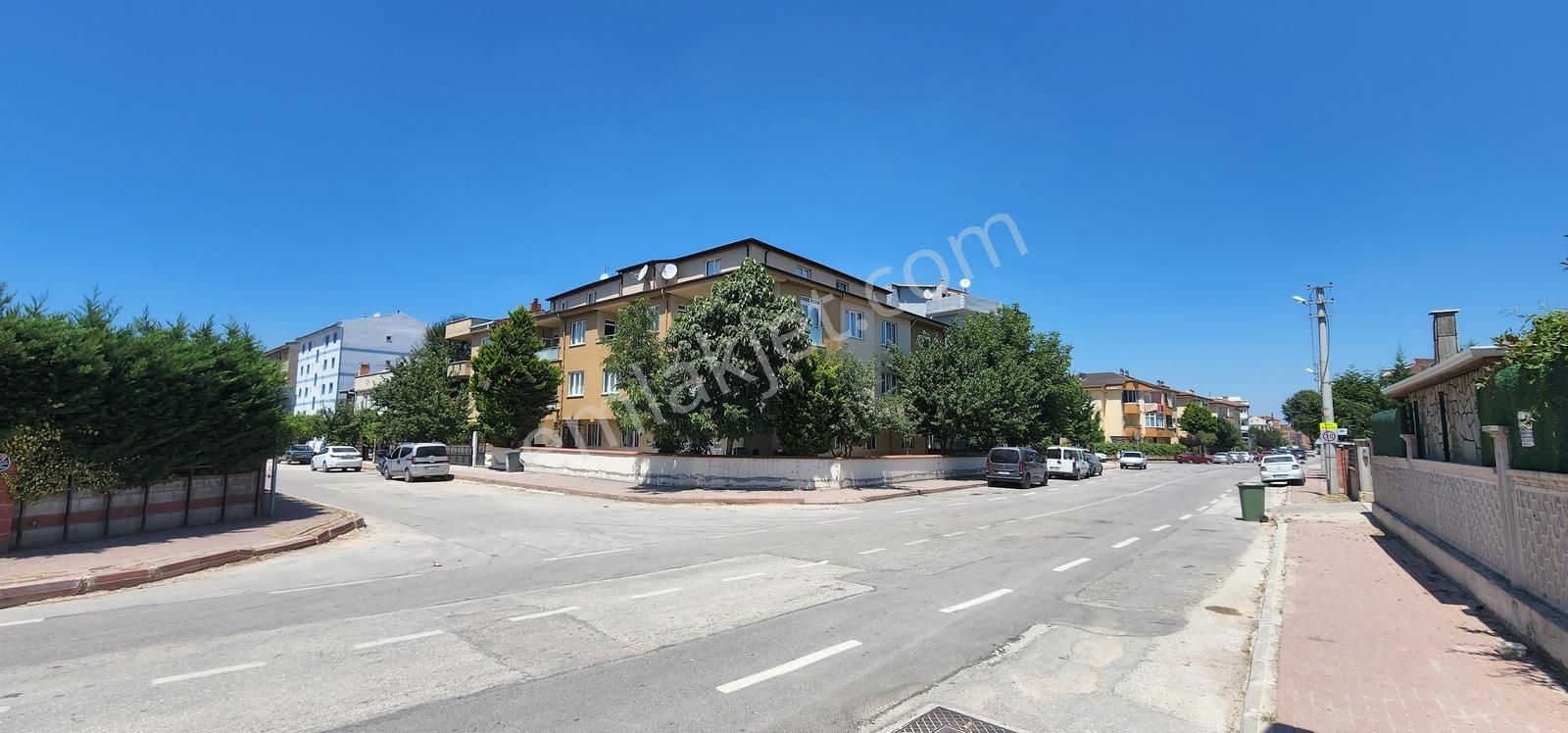 Kariyer'den Hamidiye Mah Köşe Bina 160 M² Ara Kat 3+1 Kiralık - Görsel 34