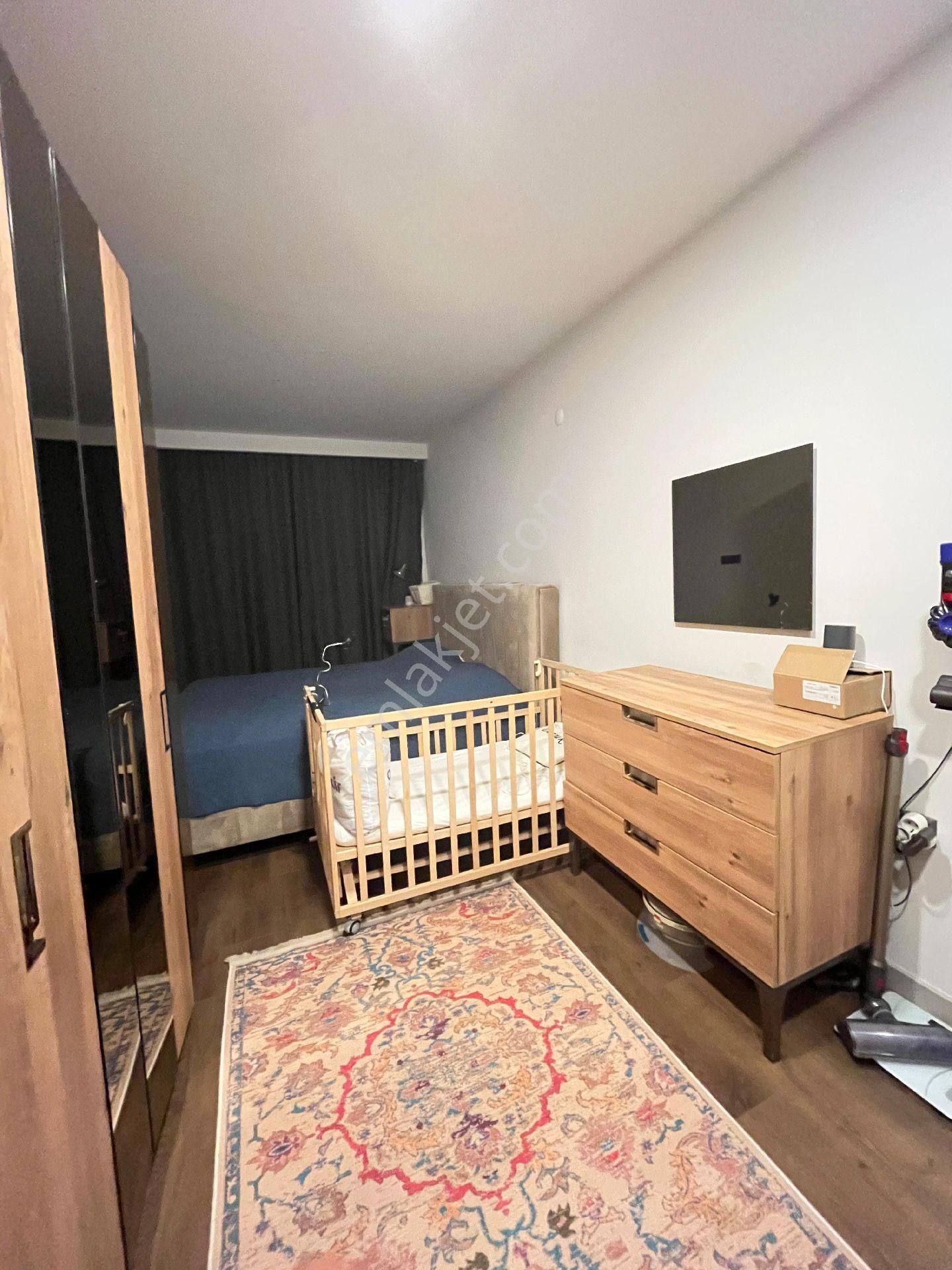 İzmir Gaziemir Landor Sitesi İçerisinde Eşyalı 3+1 Kiralık Daire - Görsel 34