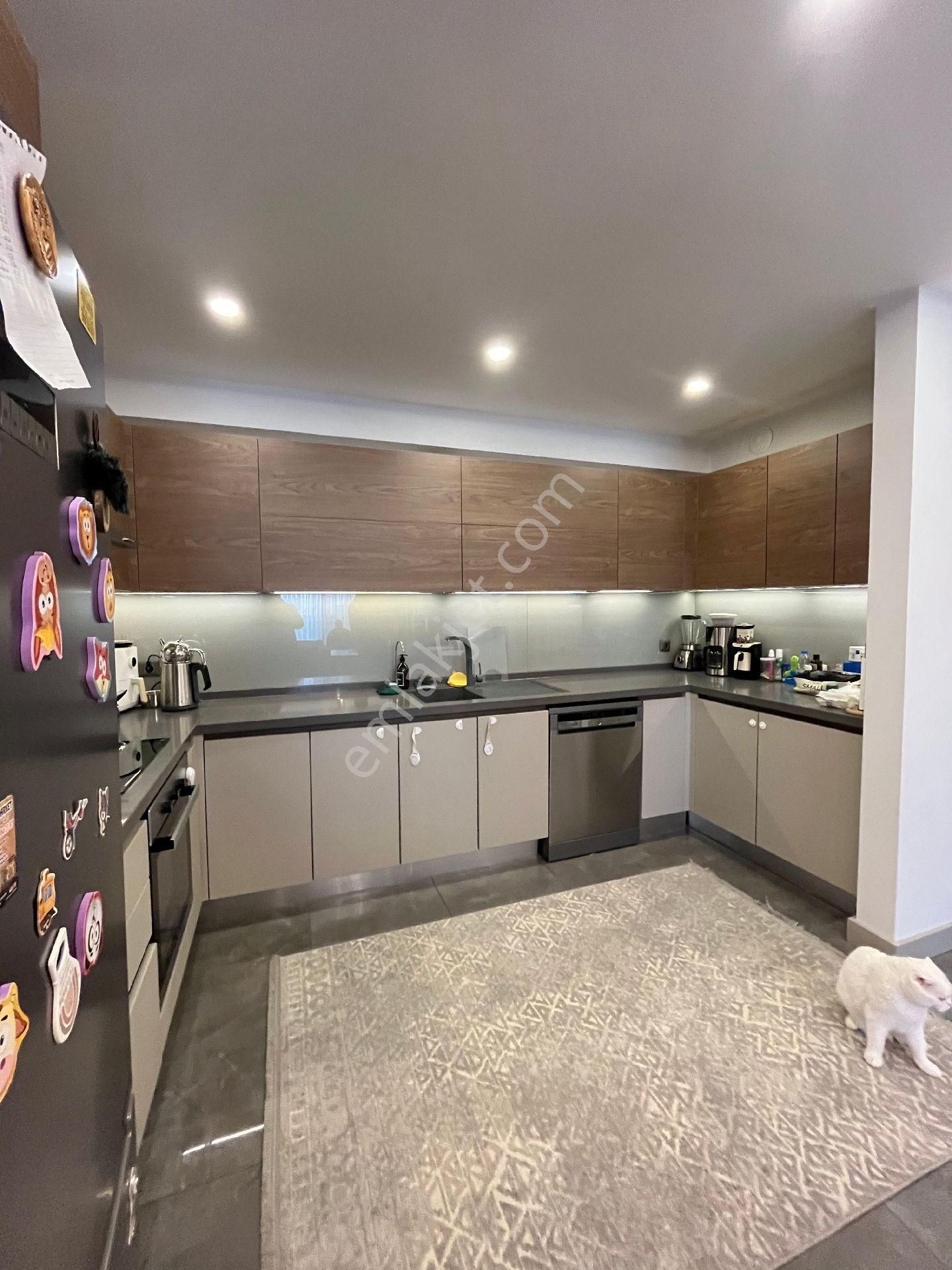 İzmir Gaziemir Landor Sitesi İçerisinde Eşyalı 3+1 Kiralık Daire - Görsel 15