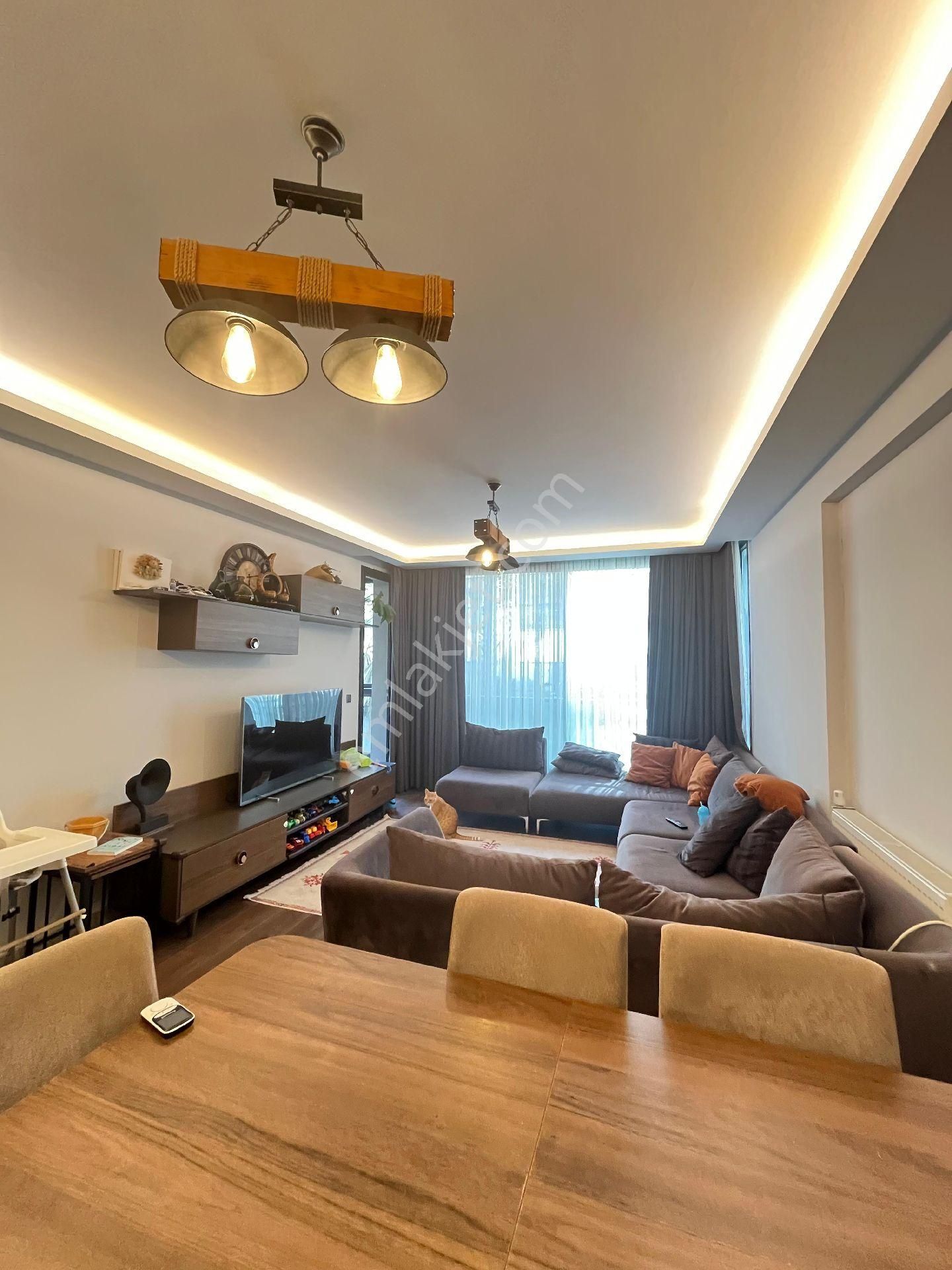 İzmir Gaziemir Landor Sitesi İçerisinde Eşyalı 3+1 Kiralık Daire - Görsel 13