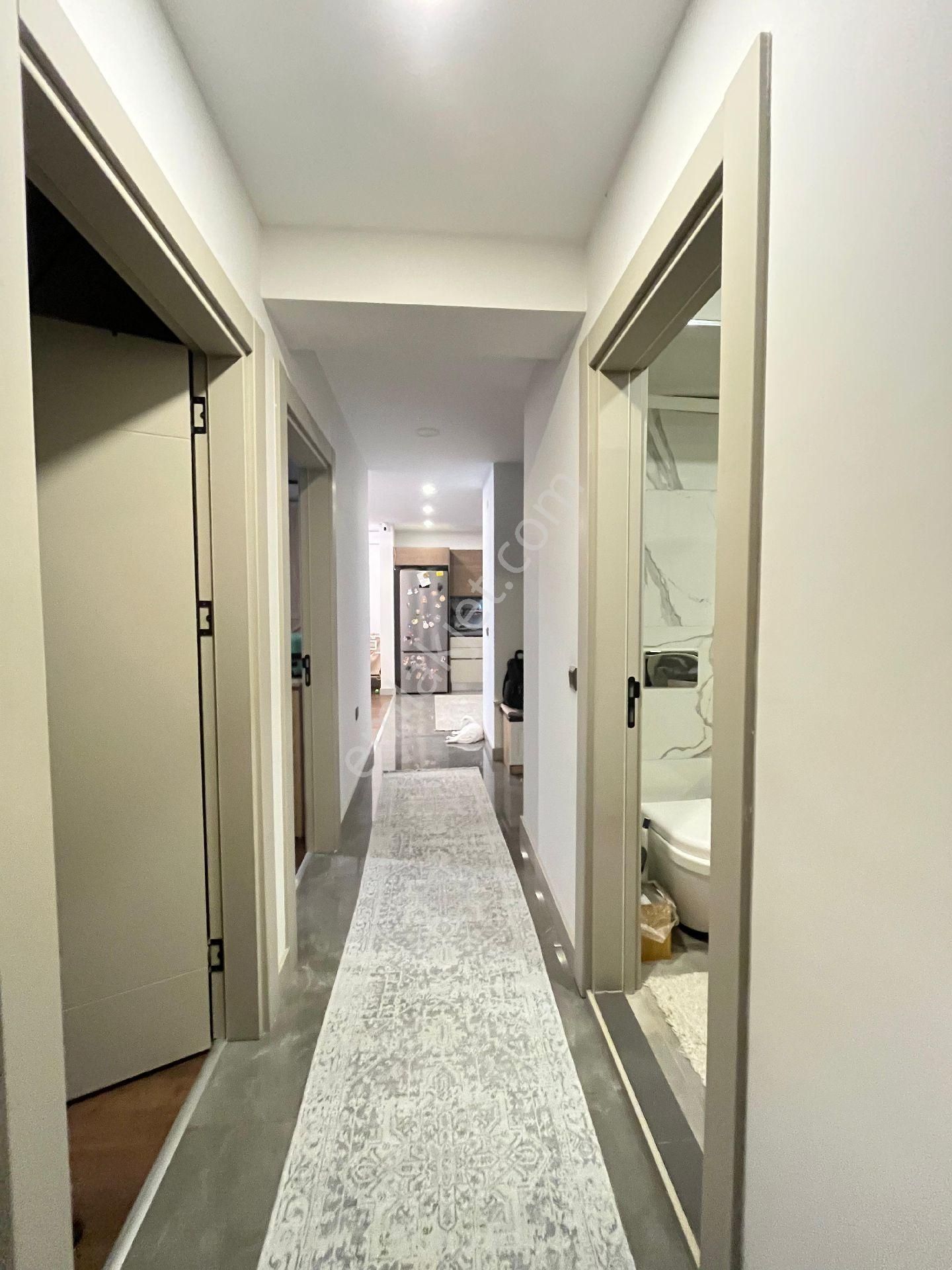 İzmir Gaziemir Landor Sitesi İçerisinde Eşyalı 3+1 Kiralık Daire - Görsel 27