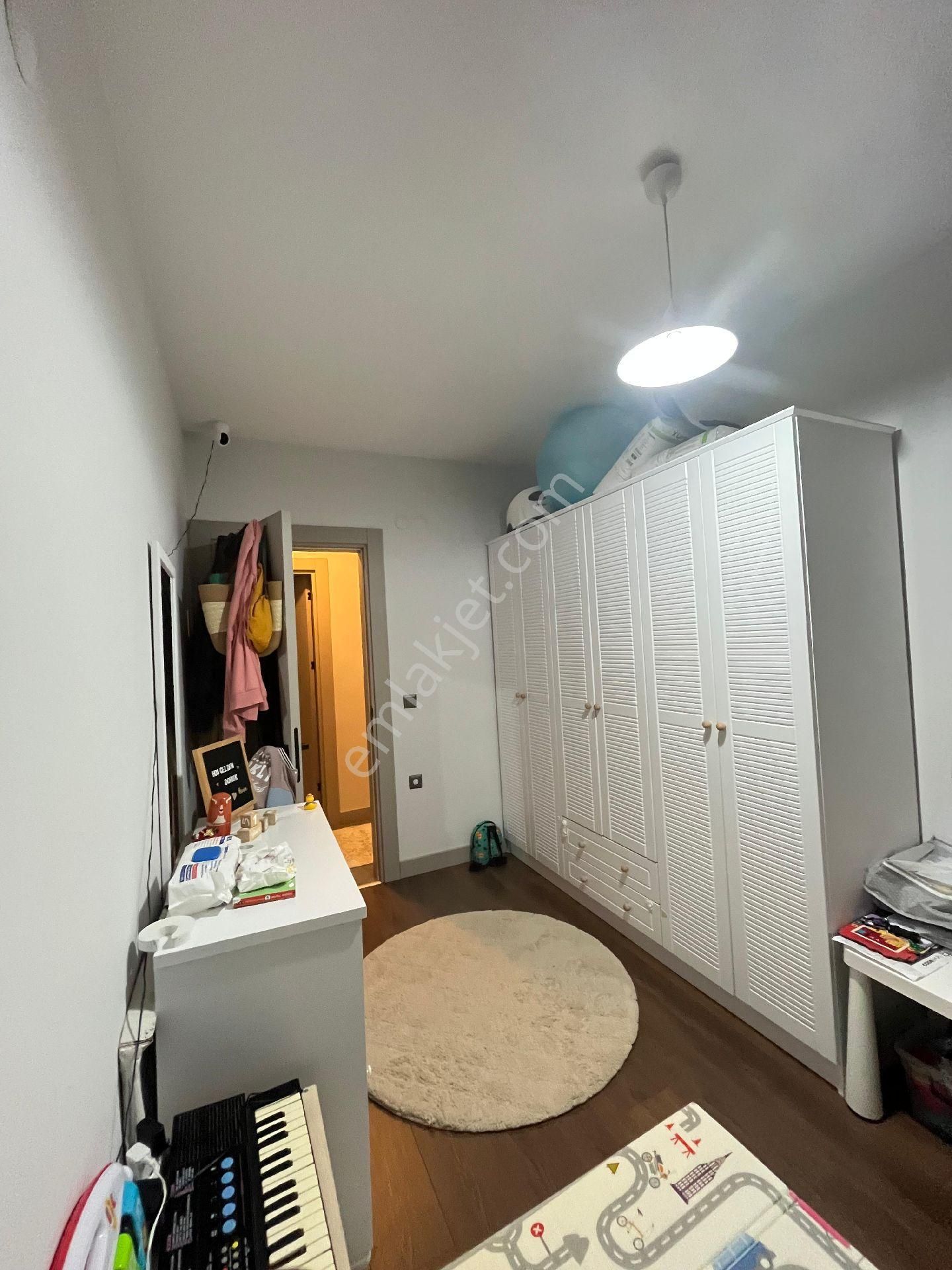 İzmir Gaziemir Landor Sitesi İçerisinde Eşyalı 3+1 Kiralık Daire - Görsel 31