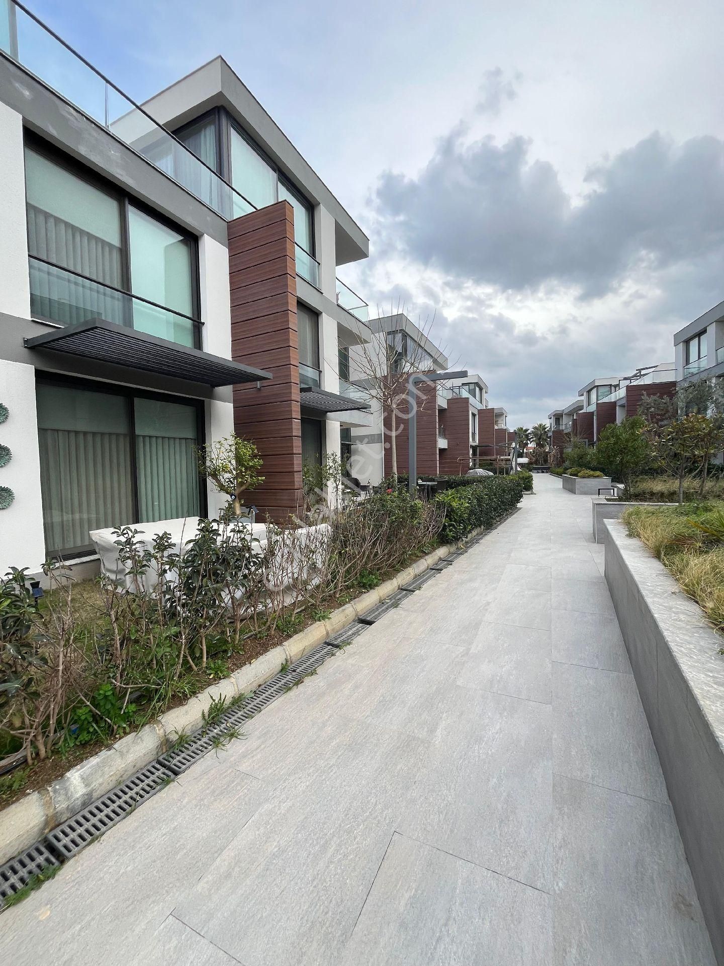 İzmir Gaziemir Landor Sitesi İçerisinde Eşyalı 3+1 Kiralık Daire - Görsel 5