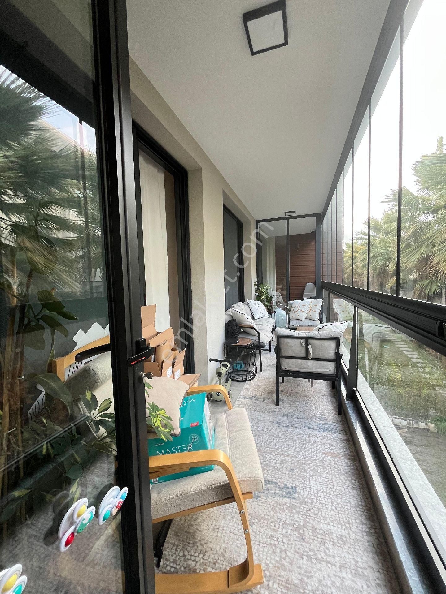 İzmir Gaziemir Landor Sitesi İçerisinde Eşyalı 3+1 Kiralık Daire - Görsel 18