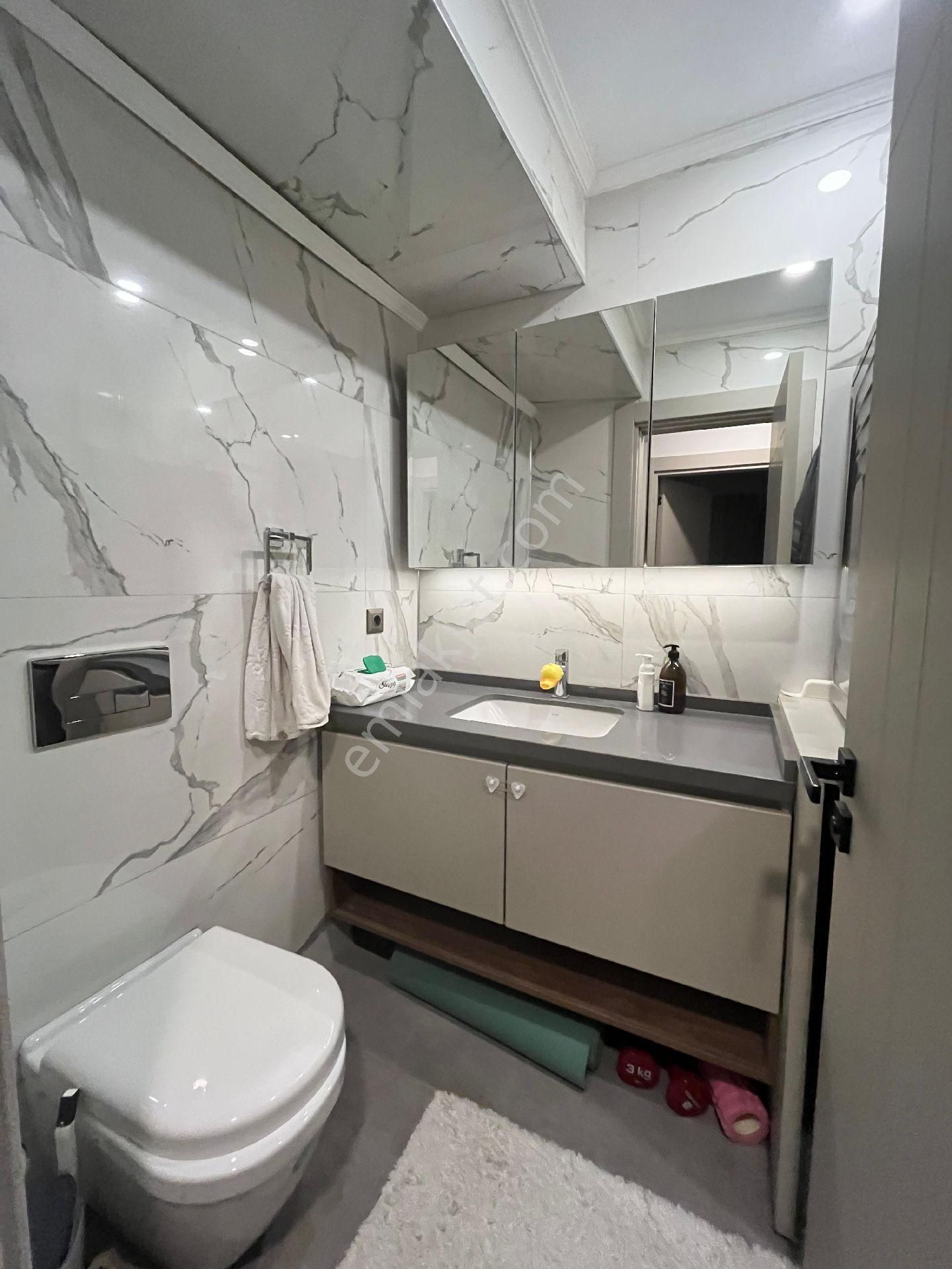 İzmir Gaziemir Landor Sitesi İçerisinde Eşyalı 3+1 Kiralık Daire - Görsel 21