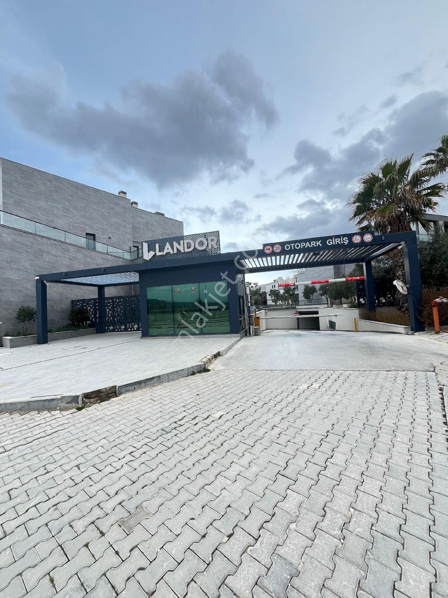 İzmir Gaziemir Landor Sitesi İçerisinde Eşyalı 3+1 Kiralık Daire - Görsel 2