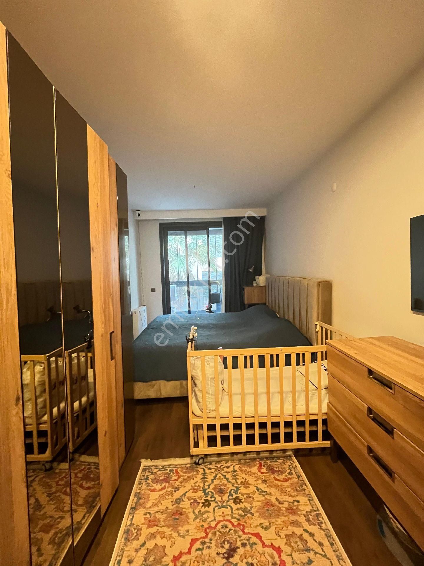 İzmir Gaziemir Landor Sitesi İçerisinde Eşyalı 3+1 Kiralık Daire - Görsel 28