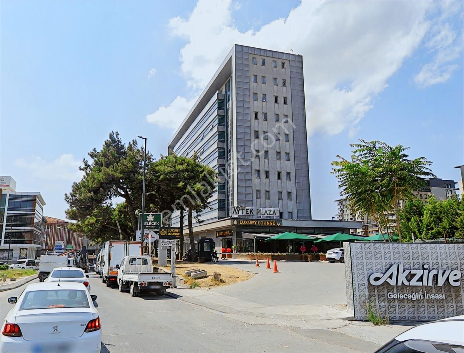E-5 Yakınında Prejtijli 900 M2 Kiralık İşyeri - Görsel 6