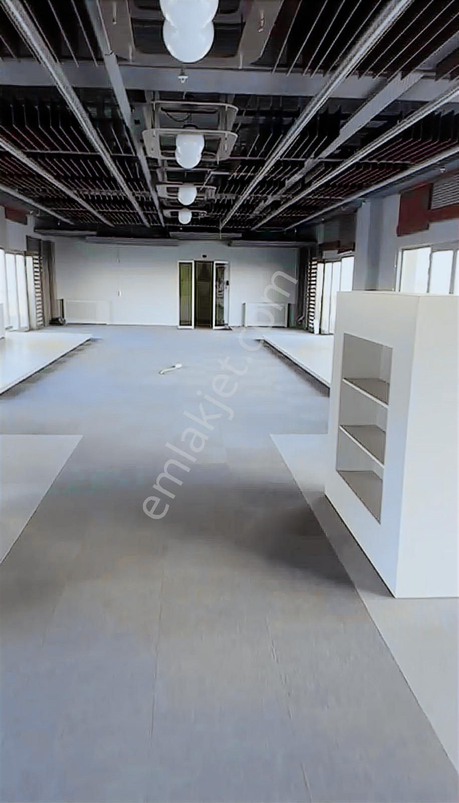 E-5 Yakınında Prejtijli 900 M2 Kiralık İşyeri - Görsel 27